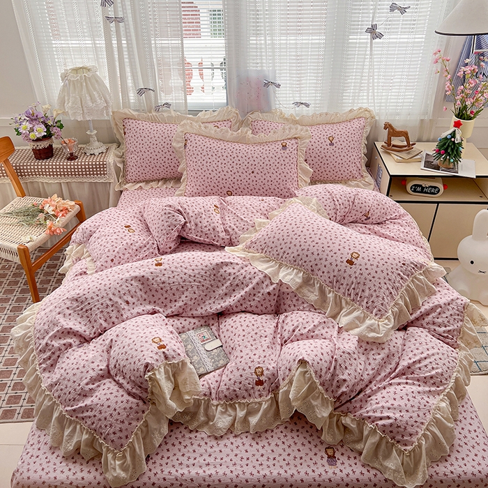 91家纺网 家纺一手货源 找家纺 韩秀家纺 2026新款古法水洗棉法式蕾丝纯棉大花边仿棉四件套 甜蜜约会