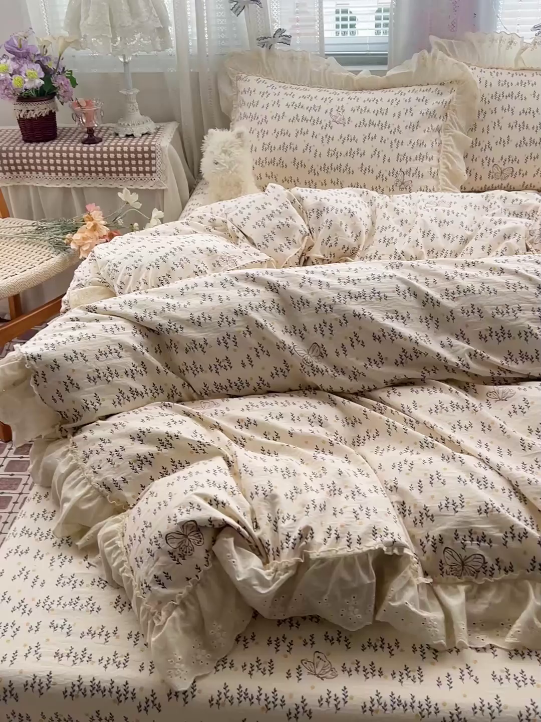 91家纺网 家纺一手货源 找家纺 韩秀家纺 2026新款古法水洗棉法式蕾丝纯棉大花边仿棉四件套 蝶恋花