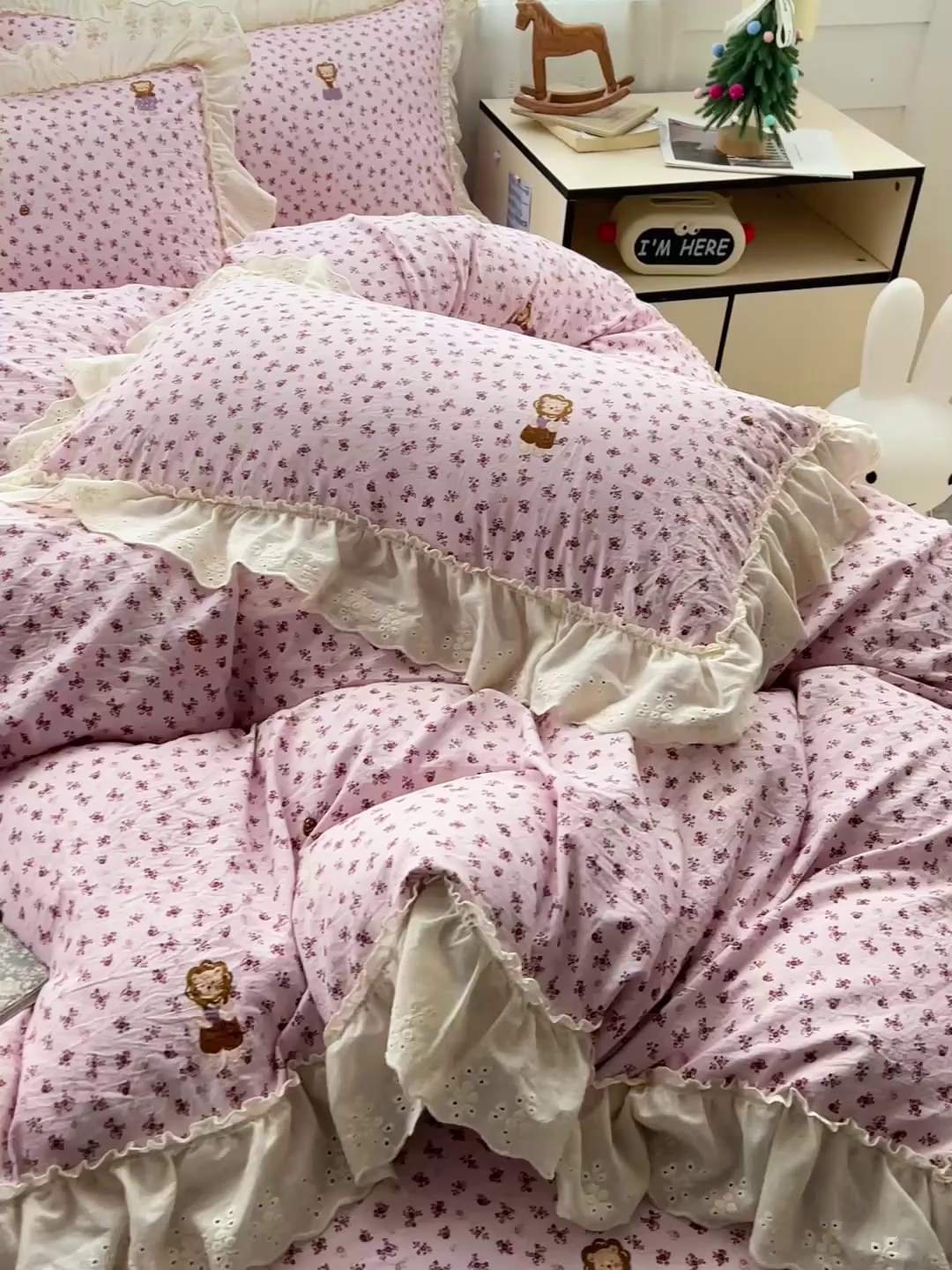 91家纺网 家纺一手货源 找家纺 韩秀家纺 2026新款古法水洗棉法式蕾丝纯棉大花边仿棉四件套 甜蜜约会