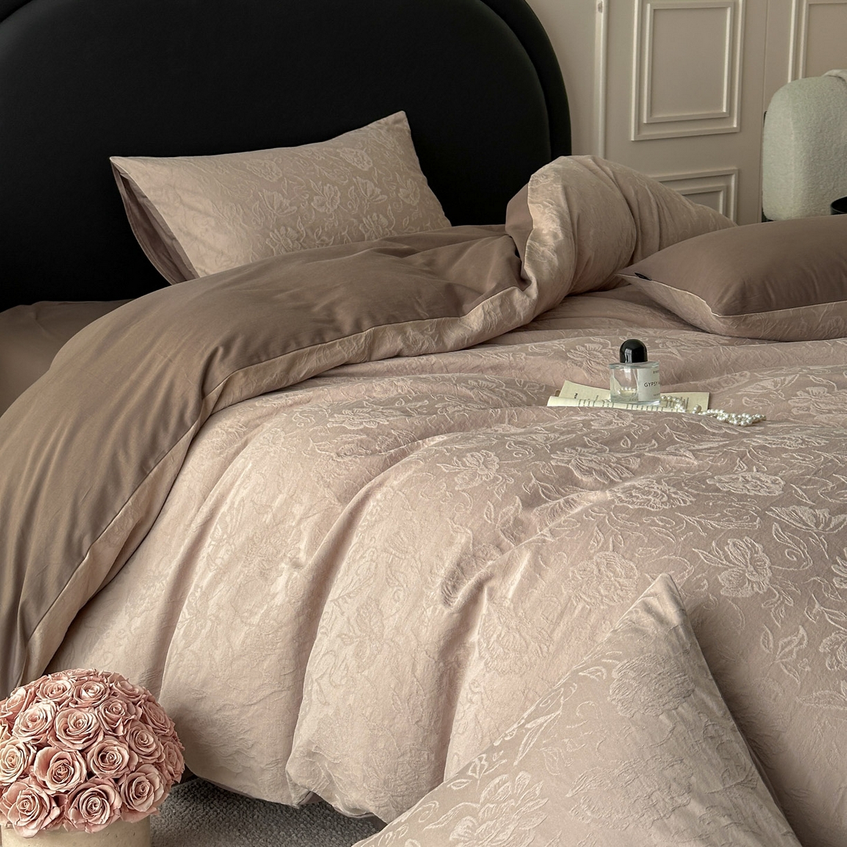 91家纺网 家纺一手货源 找家纺 宜代光年 2026新款全棉厚织大提花系列四件套 漫莎