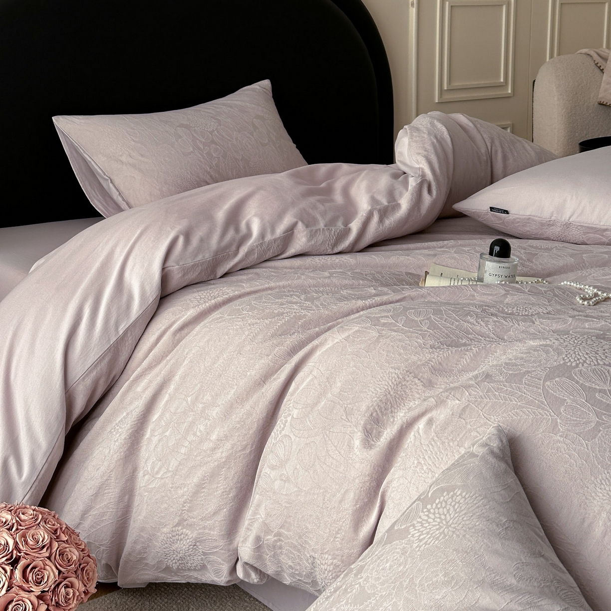 91家纺网 家纺一手货源 找家纺 宜代光年 2026新款全棉厚织大提花系列四件套 白棠-浅紫