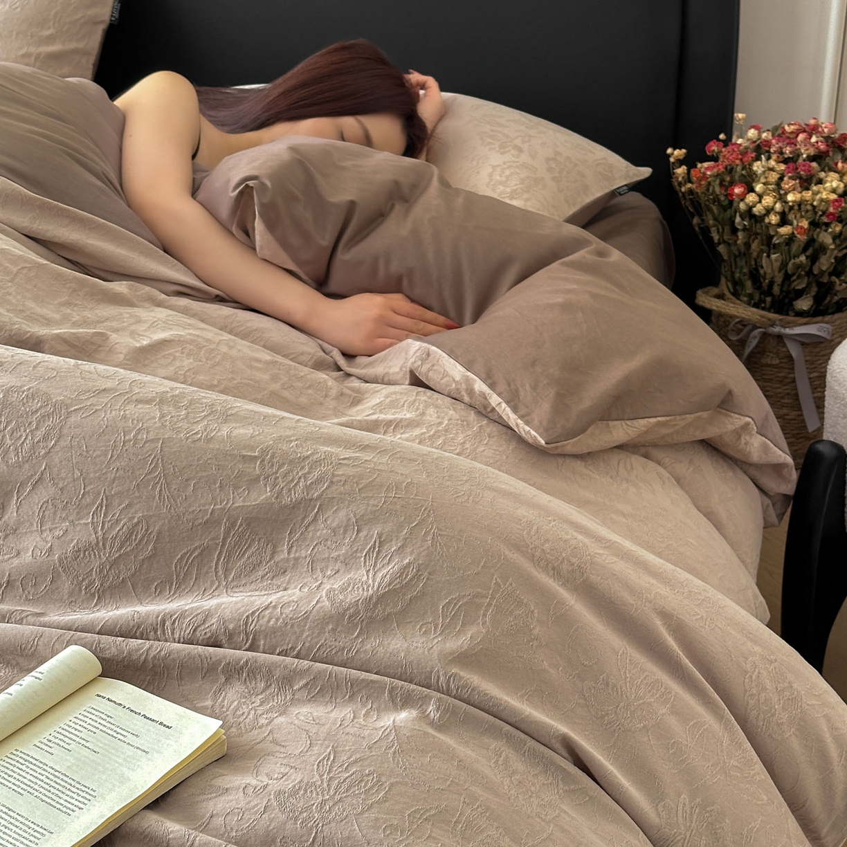 91家纺网 家纺一手货源 找家纺 宜代光年 2026新款全棉厚织大提花系列四件套 漫莎