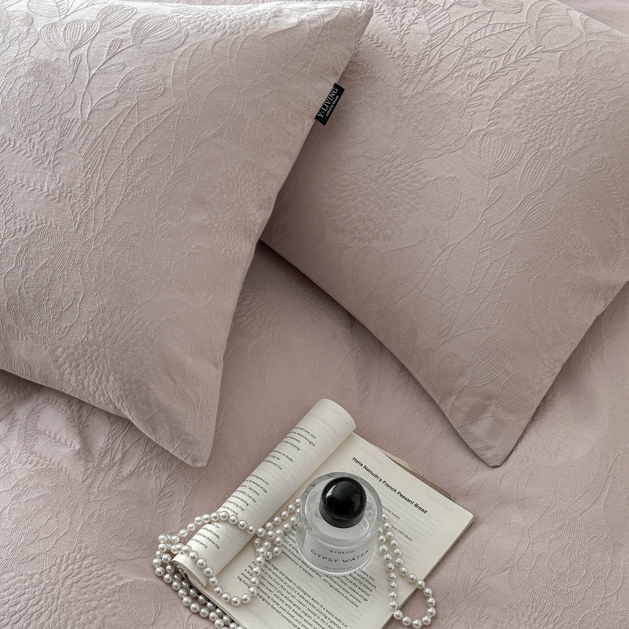 91家纺网 家纺一手货源 找家纺 宜代光年 2026新款全棉厚织大提花系列四件套 白棠-浅紫