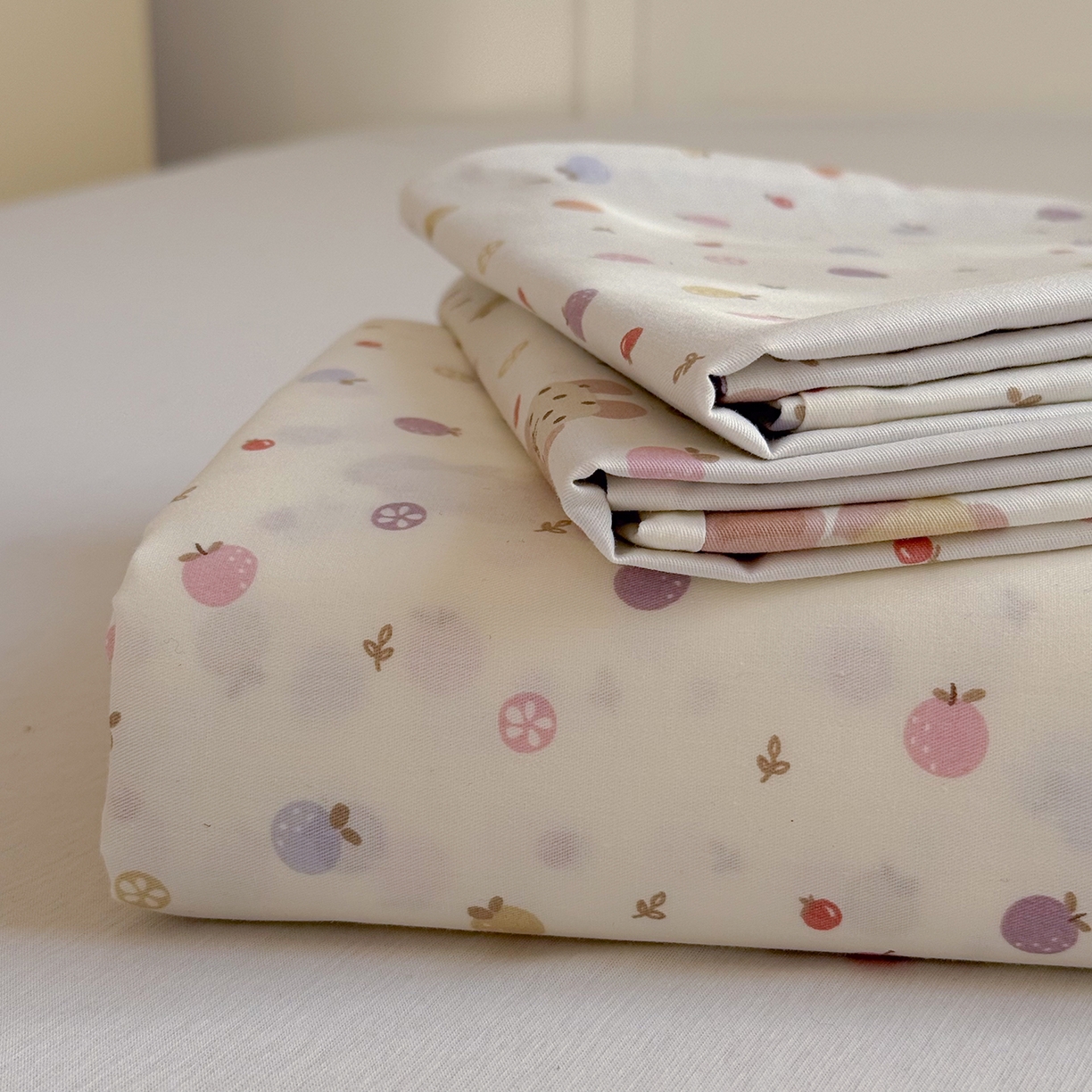 91家纺网 家纺一手货源 找家纺 麦伦家居 2026新款卡通小清新全棉纯棉单床单床笠床单床笠单件单品床单床笠 果子象