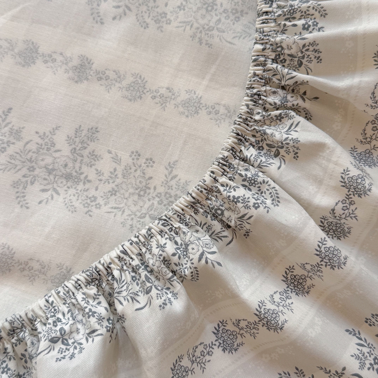 91家纺网 家纺一手货源 找家纺 麦伦家居 2026新款卡通小清新全棉纯棉单床单床笠床单床笠单件单品床单床笠 兰花草