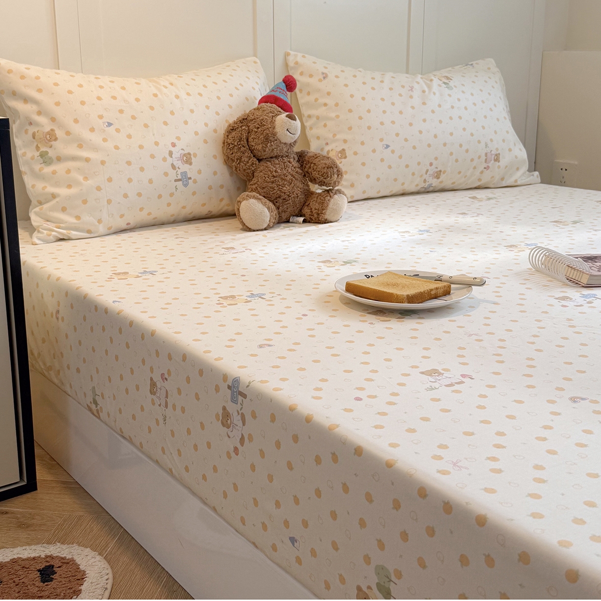 91家纺网 家纺一手货源 找家纺 麦伦家居 2026新款卡通小清新全棉纯棉单床单床笠床单床笠单件单品床单床笠 莓果熊