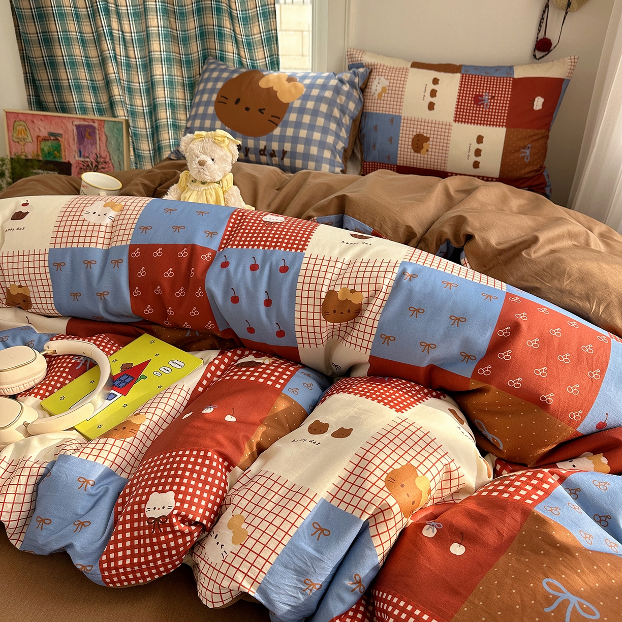 91家纺网 家纺一手货源 找家纺 桃子家居 2026新款纯棉混搭大版数码印花枕套小清新猫咪可爱系列四件套 棉混搭-可可布丁猫