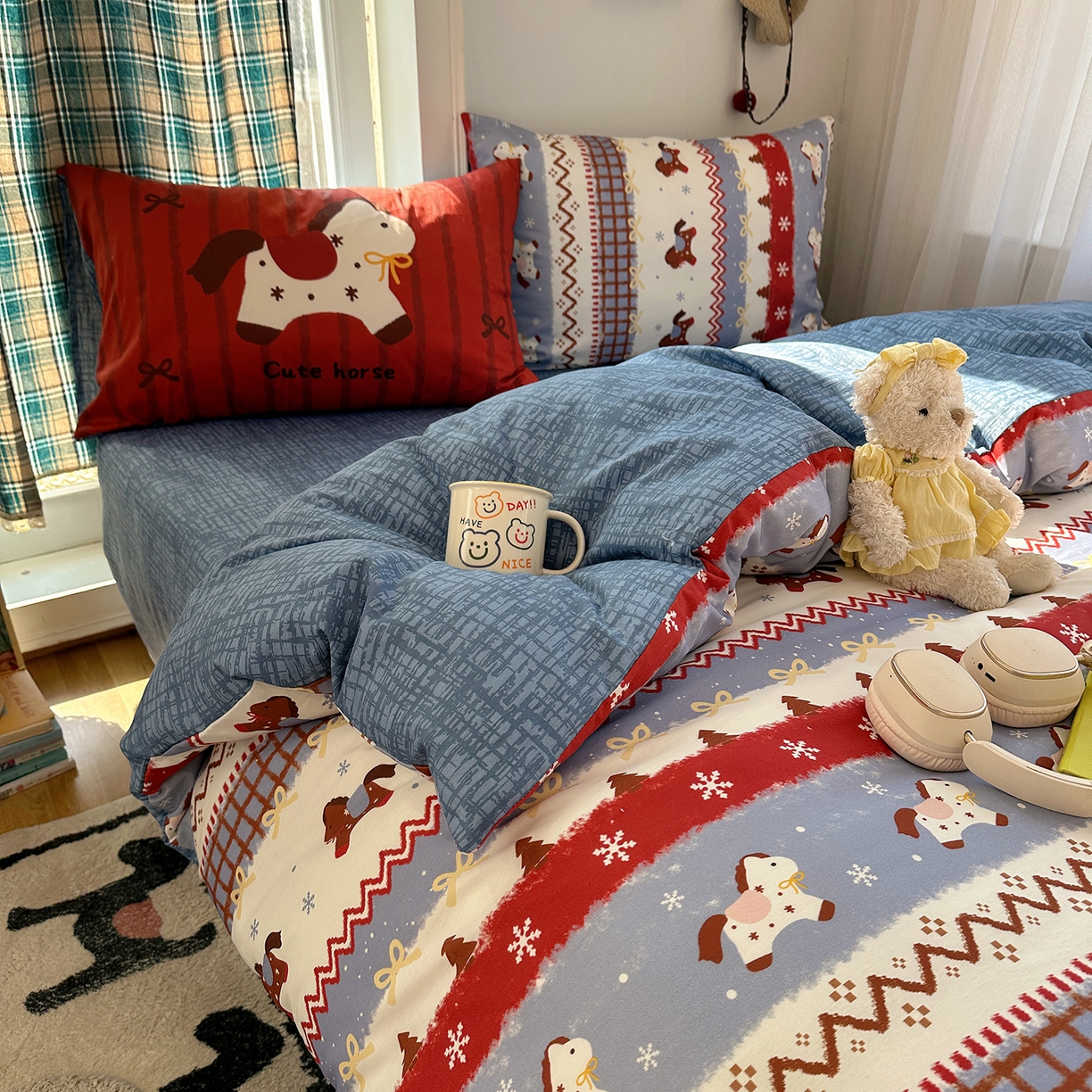 91家纺网 家纺一手货源 找家纺 桃子家居 2026新款纯棉混搭大版数码印花枕套小清新猫咪可爱系列四件套 棉混搭-梦幻森林马