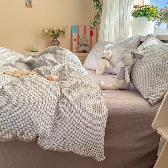 91家纺网 家纺一手货源 找家纺 安力森/诚臻酒店用品 2026新款A类双层皱皱纱四件套 柔格小狗