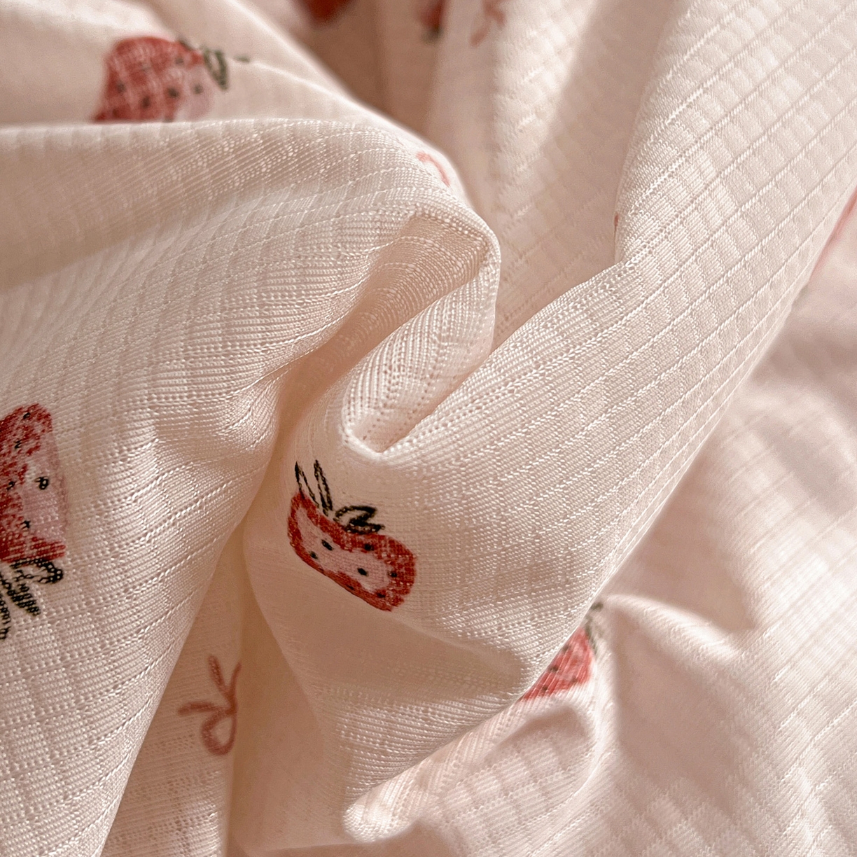 91家纺网 家纺一手货源 找家纺 （总）富米莱（原臻工厂） 2026新款高奢维密花边冰肤格凉感夏凉被床盖夏被空调被四件套