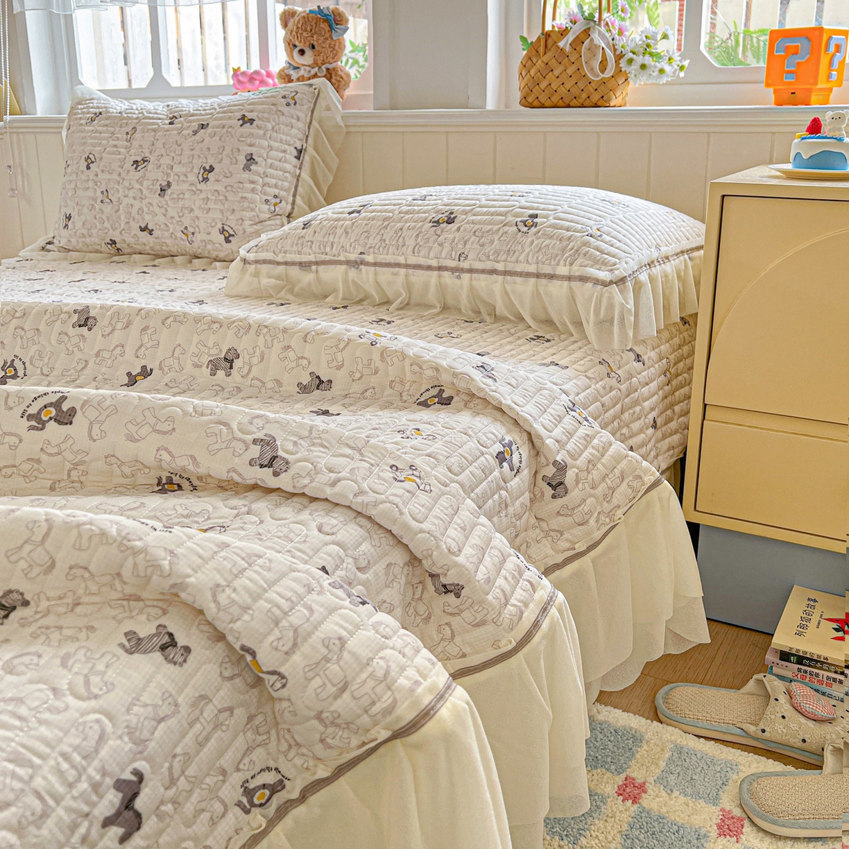 91家纺网 家纺一手货源 找家纺 富米莱（原臻工厂） 2026新款高奢维密花边冰肤格凉感夏凉被床盖夏被空调被四件套 夏被床盖-萌马聚财