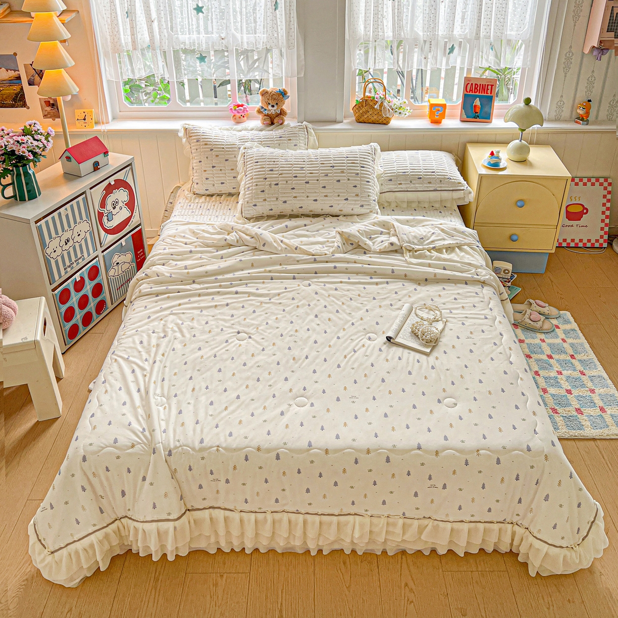 91家纺网 家纺一手货源 找家纺 富米莱（原臻工厂） 2026新款高奢维密花边冰肤格凉感夏凉被床盖夏被空调被四件套 夏被床盖-梦幻森林