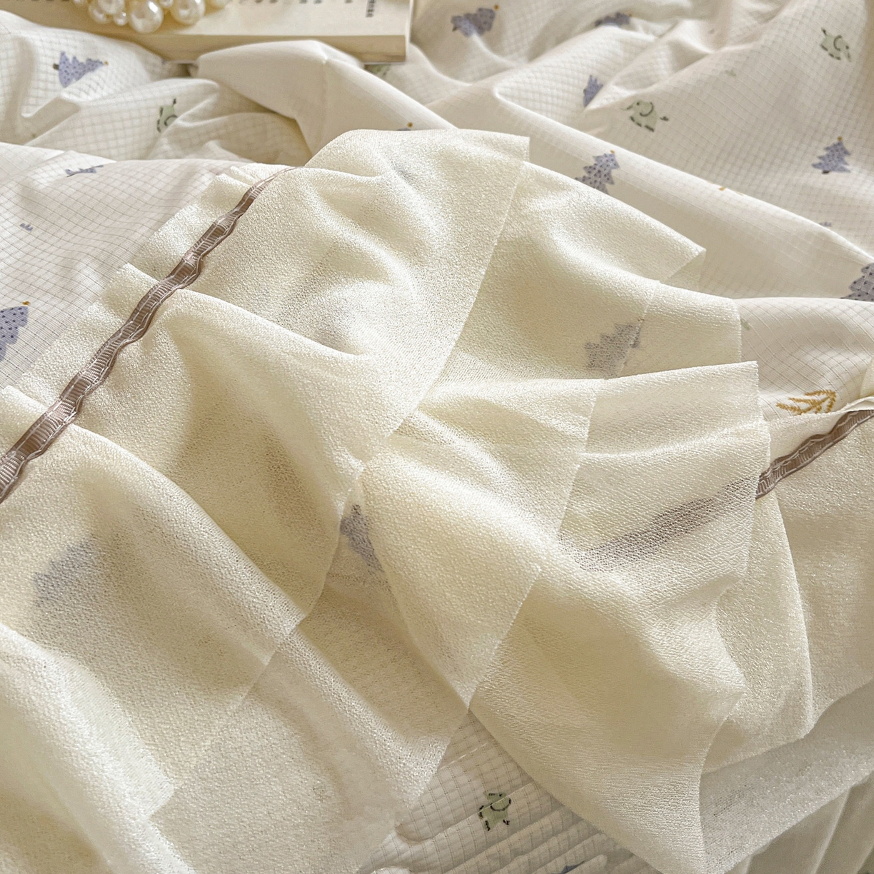 91家纺网 家纺一手货源 找家纺 富米莱（原臻工厂） 2026新款高奢维密花边冰肤格凉感夏凉被床盖夏被空调被四件套 夏被床盖-梦幻森林