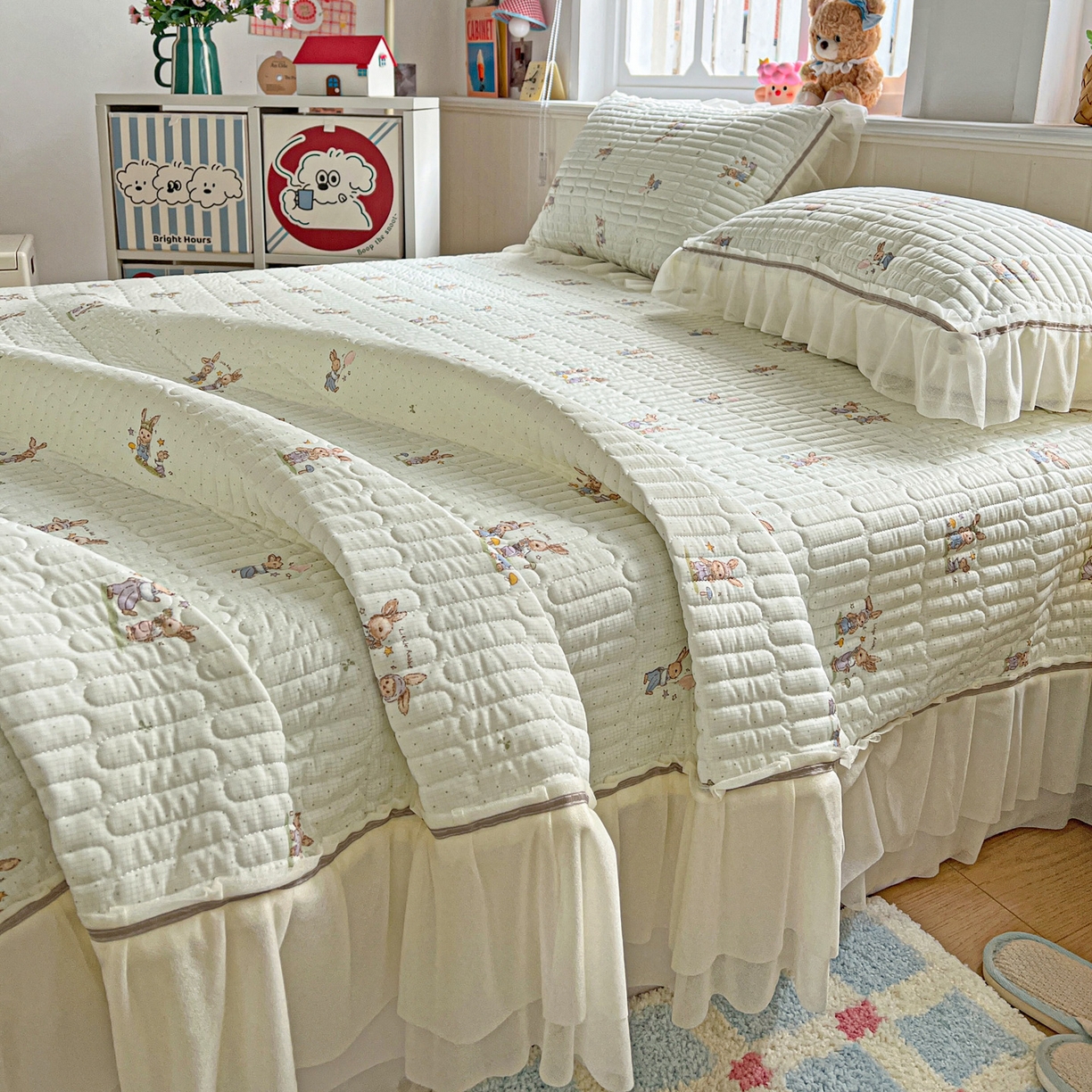 91家纺网 家纺一手货源 找家纺 富米莱（原臻工厂） 2026新款高奢维密花边冰肤格凉感夏凉被床盖夏被空调被四件套 夏被床盖-青屿小兔