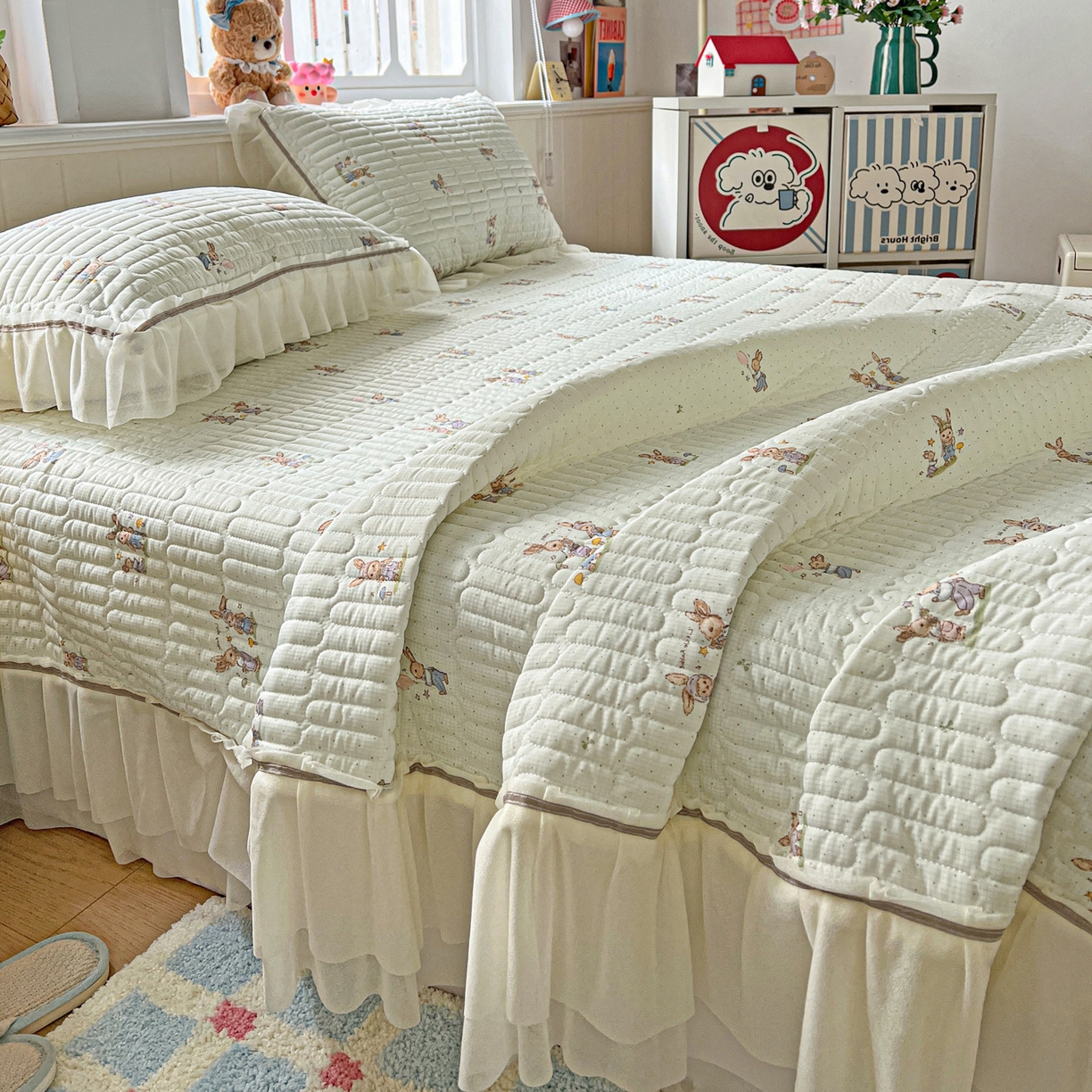 91家纺网 家纺一手货源 找家纺 富米莱（原臻工厂） 2026新款高奢维密花边冰肤格凉感夏凉被床盖夏被空调被四件套 夏被床盖-青屿小兔