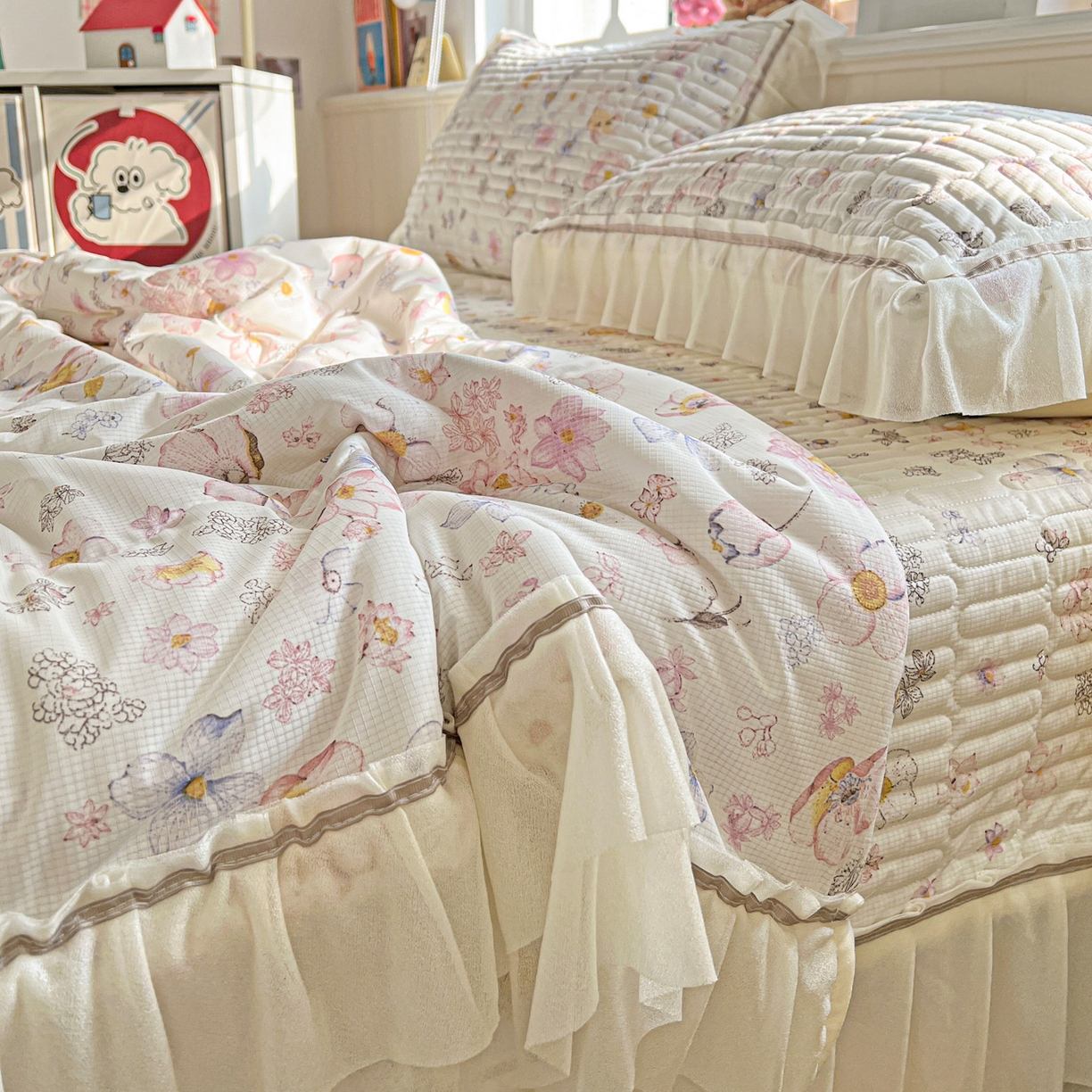 91家纺网 家纺一手货源 找家纺 富米莱（原臻工厂） 2026新款高奢维密花边冰肤格凉感夏凉被床盖夏被空调被四件套 夏被床盖-清欢花屿