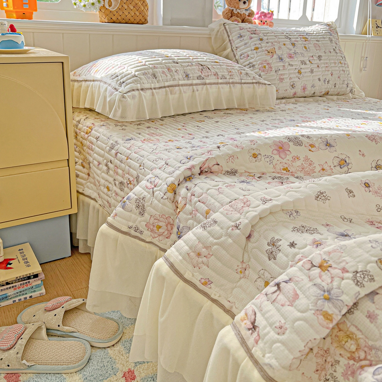 91家纺网 家纺一手货源 找家纺 富米莱（原臻工厂） 2026新款高奢维密花边冰肤格凉感夏凉被床盖夏被空调被四件套 夏被床盖-清欢花屿