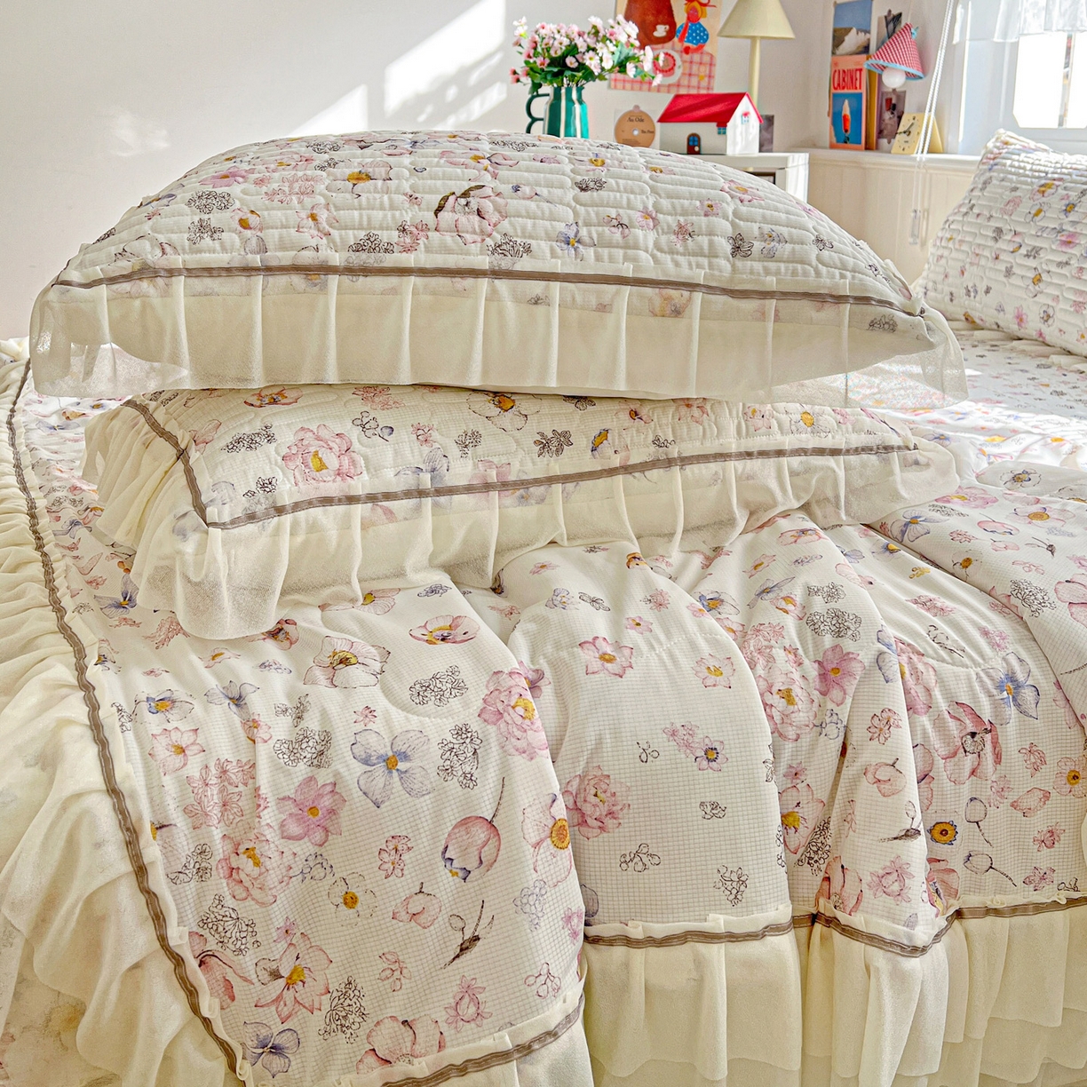 91家纺网 家纺一手货源 找家纺 富米莱（原臻工厂） 2026新款高奢维密花边冰肤格凉感夏凉被床盖夏被空调被四件套 夏被床盖-清欢花屿