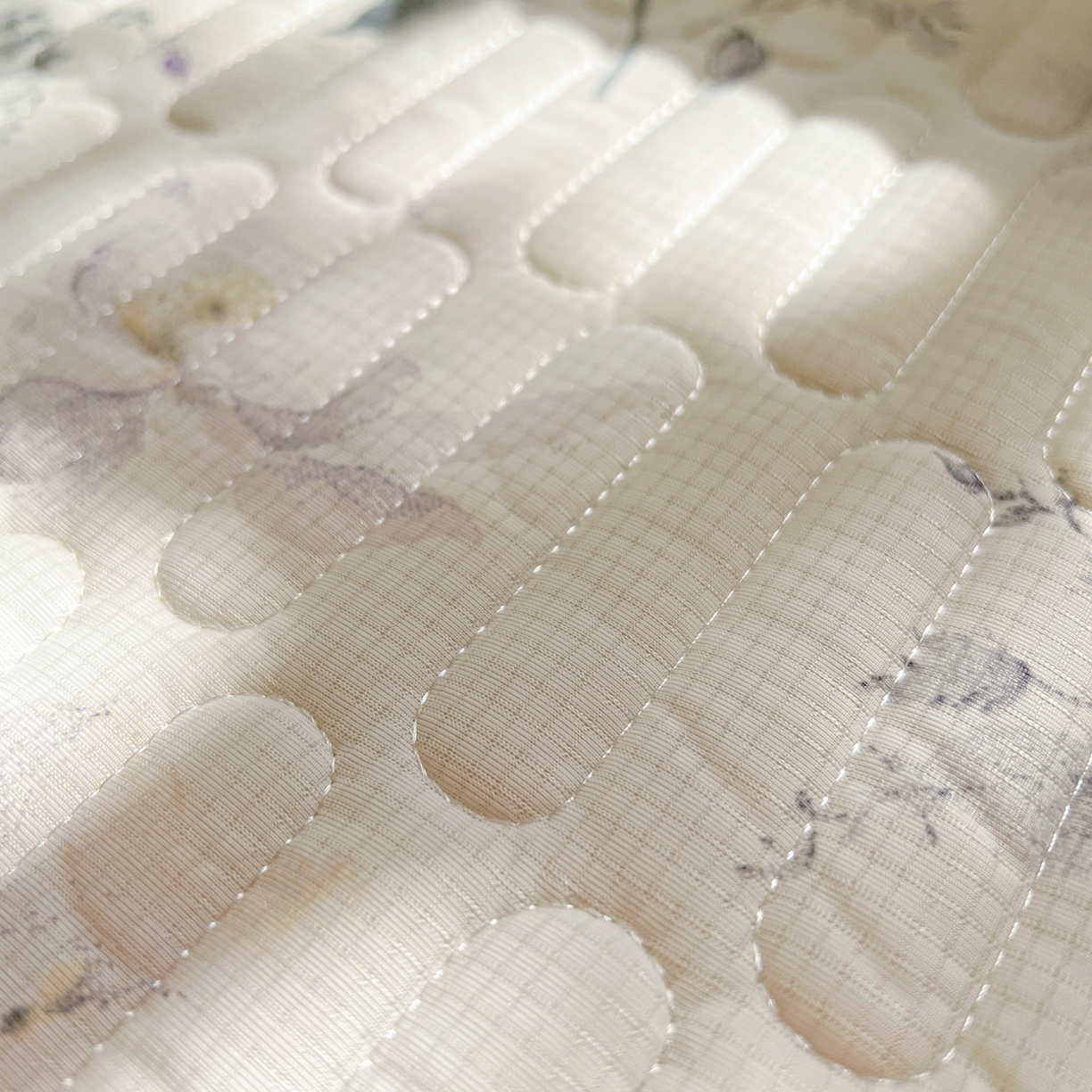 91家纺网 家纺一手货源 找家纺 富米莱（原臻工厂） 2026新款高奢维密花边冰肤格凉感夏凉被床盖夏被空调被四件套 夏被床盖-水墨江南