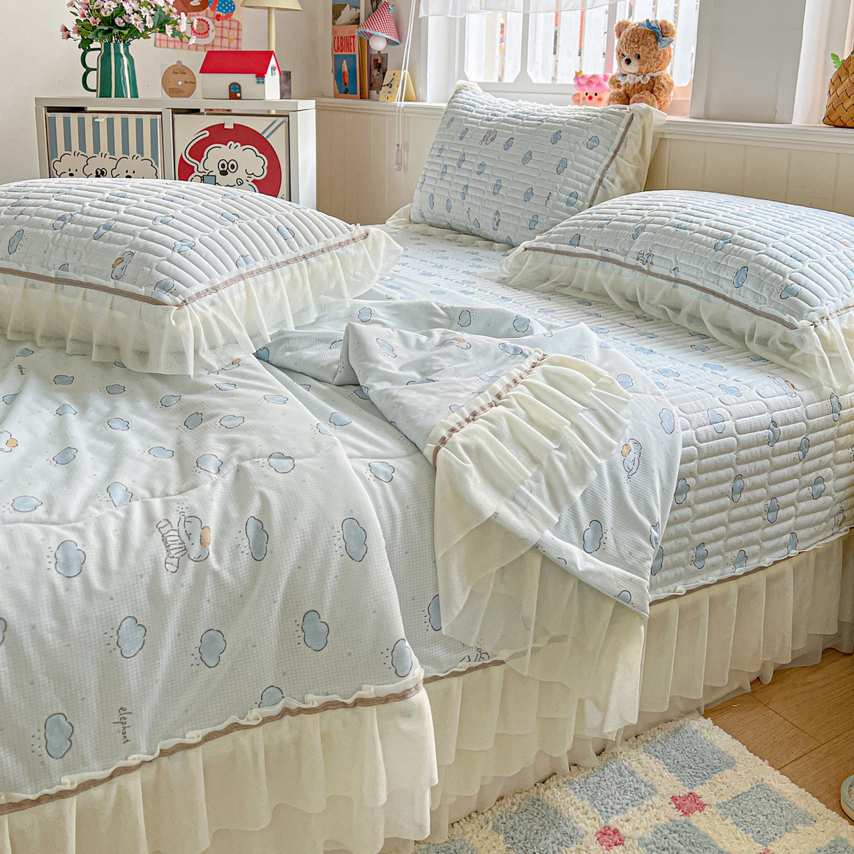 91家纺网 家纺一手货源 找家纺 富米莱（原臻工厂） 2026新款高奢维密花边冰肤格凉感夏凉被床盖夏被空调被四件套 夏被床盖-云间小象