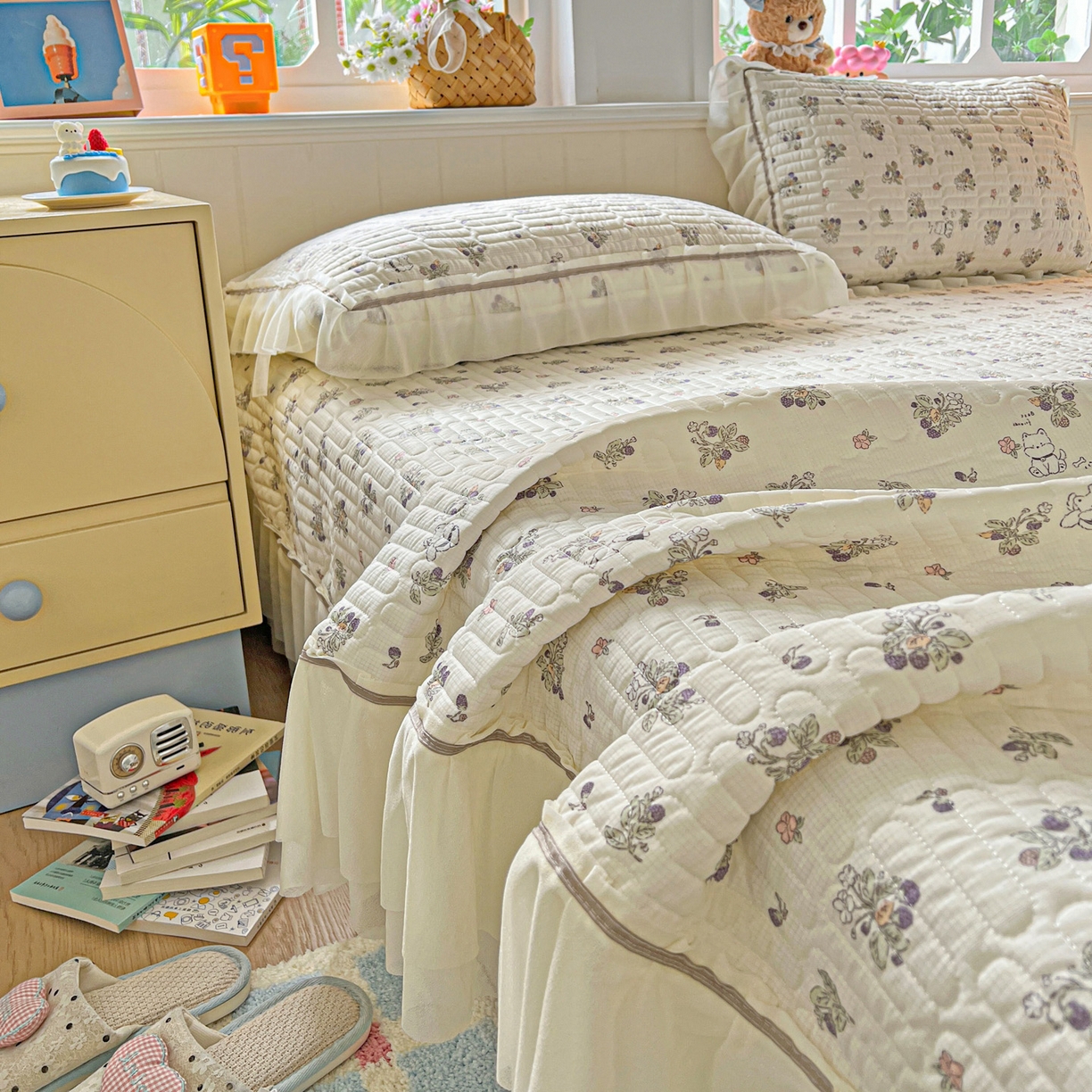 91家纺网 家纺一手货源 找家纺 富米莱（原臻工厂） 2026新款高奢维密花边冰肤格凉感夏凉被床盖夏被空调被四件套 夏被床盖-紫花小猫