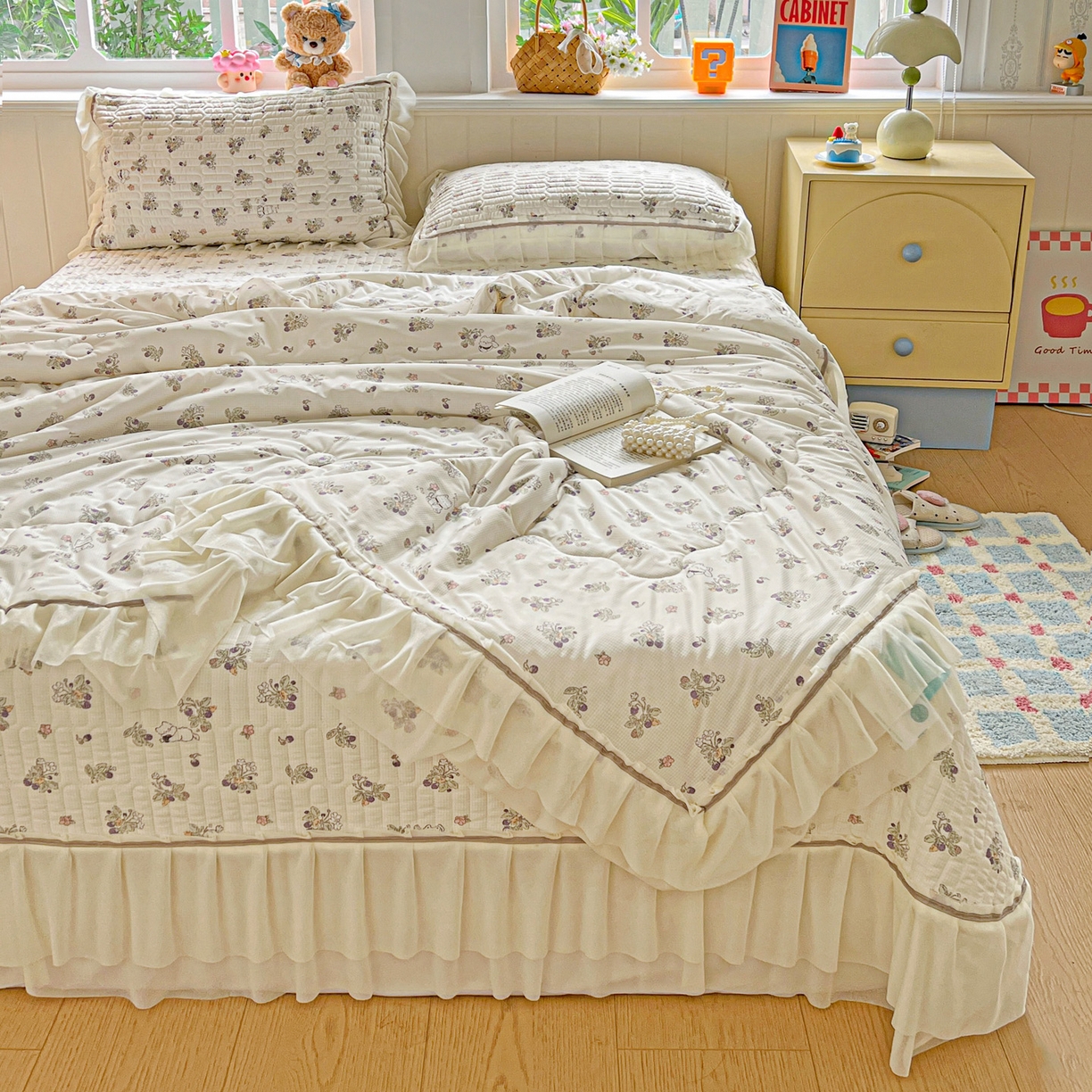 91家纺网 家纺一手货源 找家纺 富米莱（原臻工厂） 2026新款高奢维密花边冰肤格凉感夏凉被床盖夏被空调被四件套 夏被床盖-紫花小猫