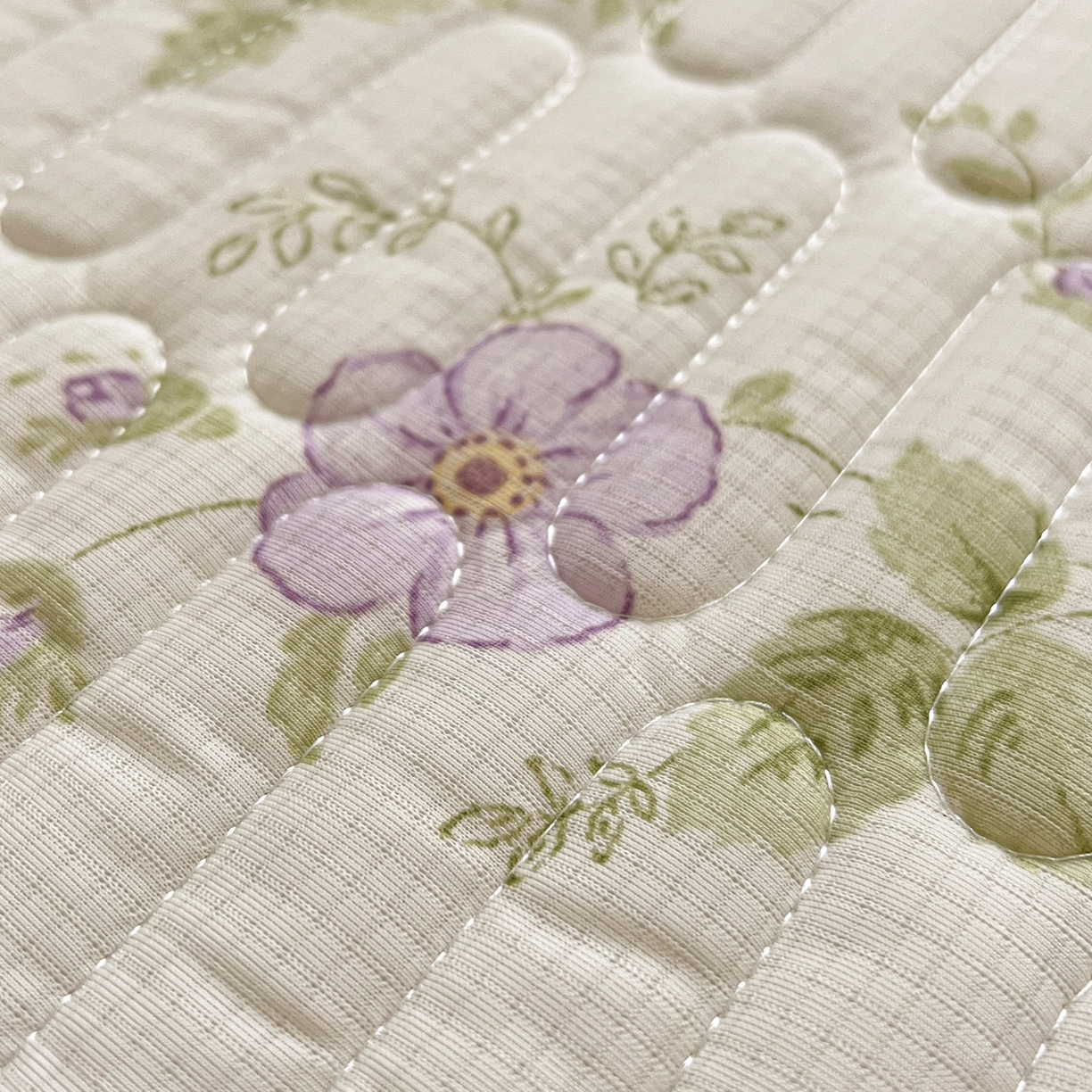 91家纺网 家纺一手货源 找家纺 富米莱（原臻工厂） 2026新款高奢维密花边冰肤格凉感夏凉被床盖夏被空调被四件套 夏被床盖-紫雾花田