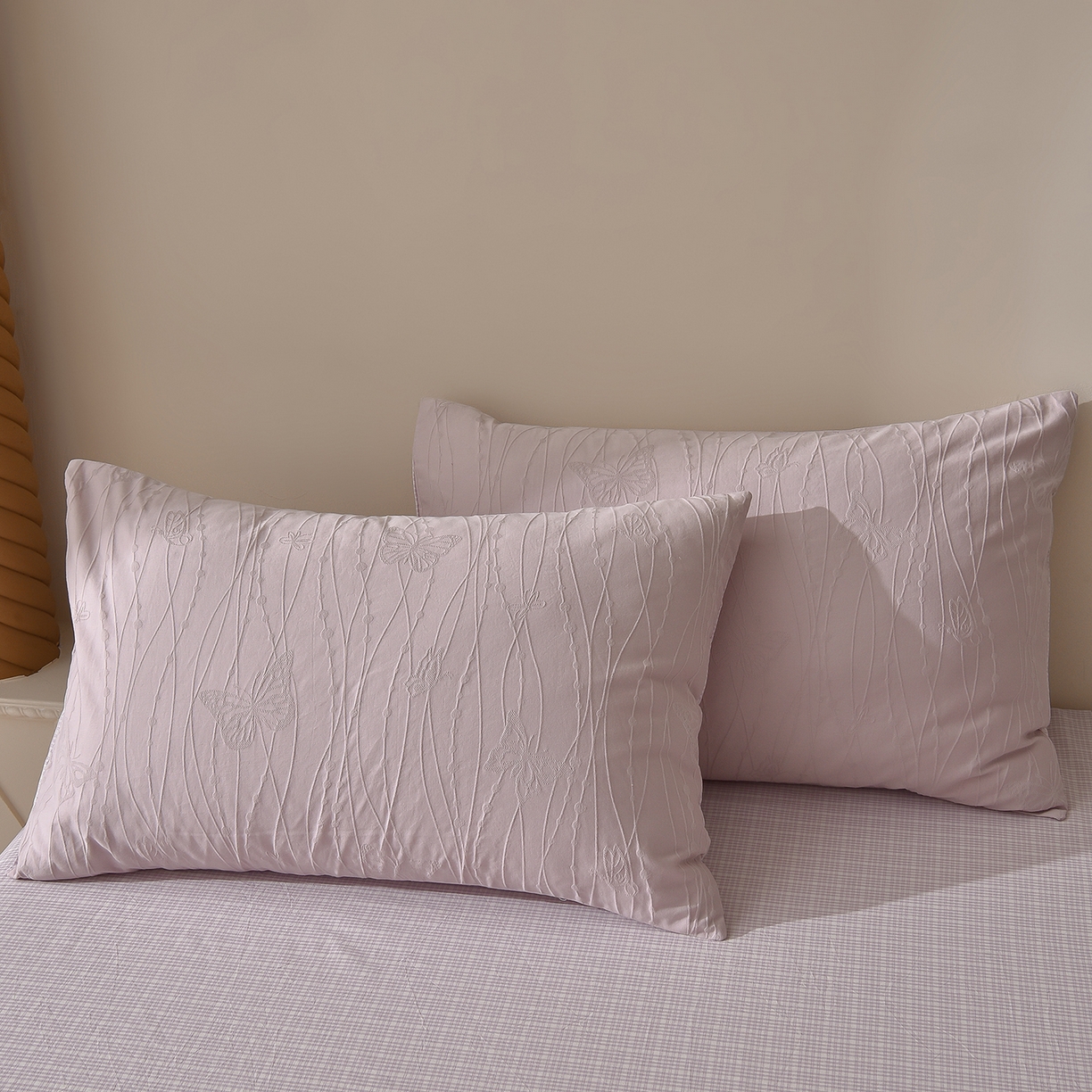 91家纺网 家纺一手货源 找家纺 炫拼家纺 2026新款A类60支水洗棉立体浮雕提花全棉四件套-幻蝶系列 幻蝶-梦幻紫