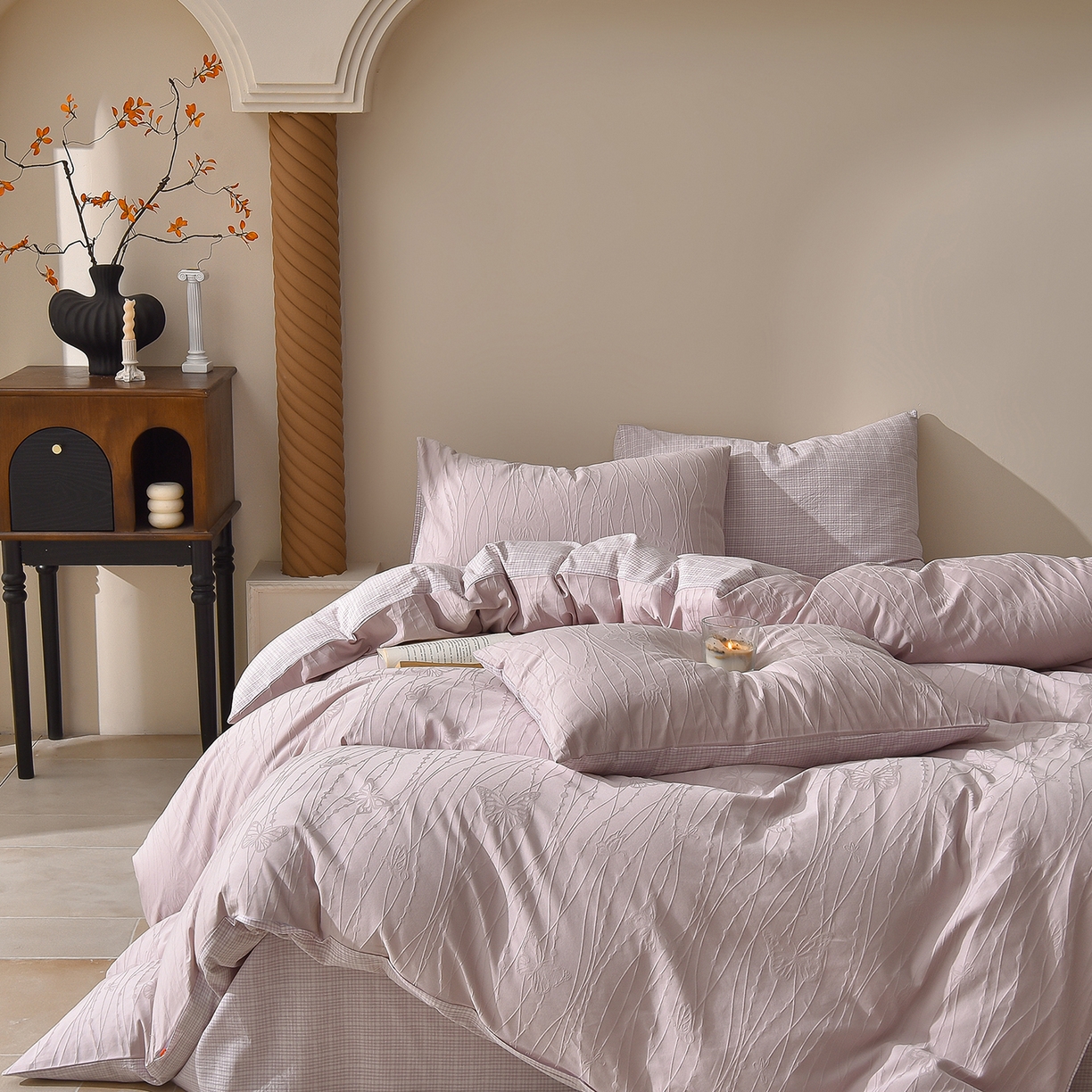 91家纺网 家纺一手货源 找家纺 炫拼家纺 2026新款A类60支水洗棉立体浮雕提花全棉四件套-幻蝶系列 幻蝶-梦幻紫