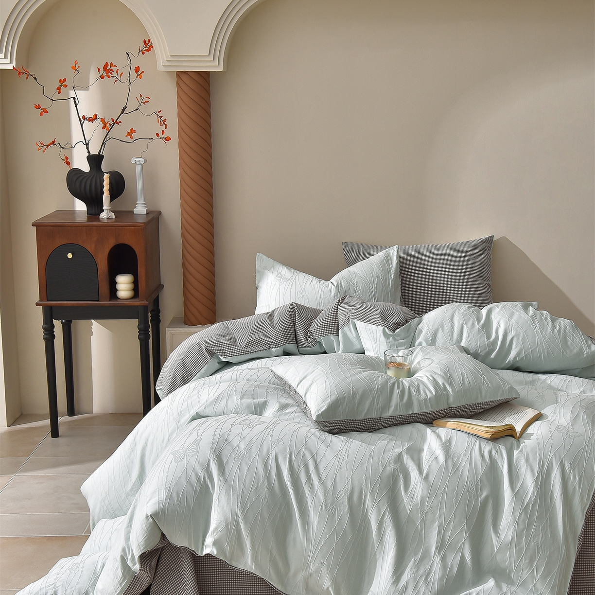 91家纺网 家纺一手货源 找家纺 炫拼家纺 2026新款A类60支水洗棉立体浮雕提花全棉四件套-幻蝶系列 幻蝶-奶绿