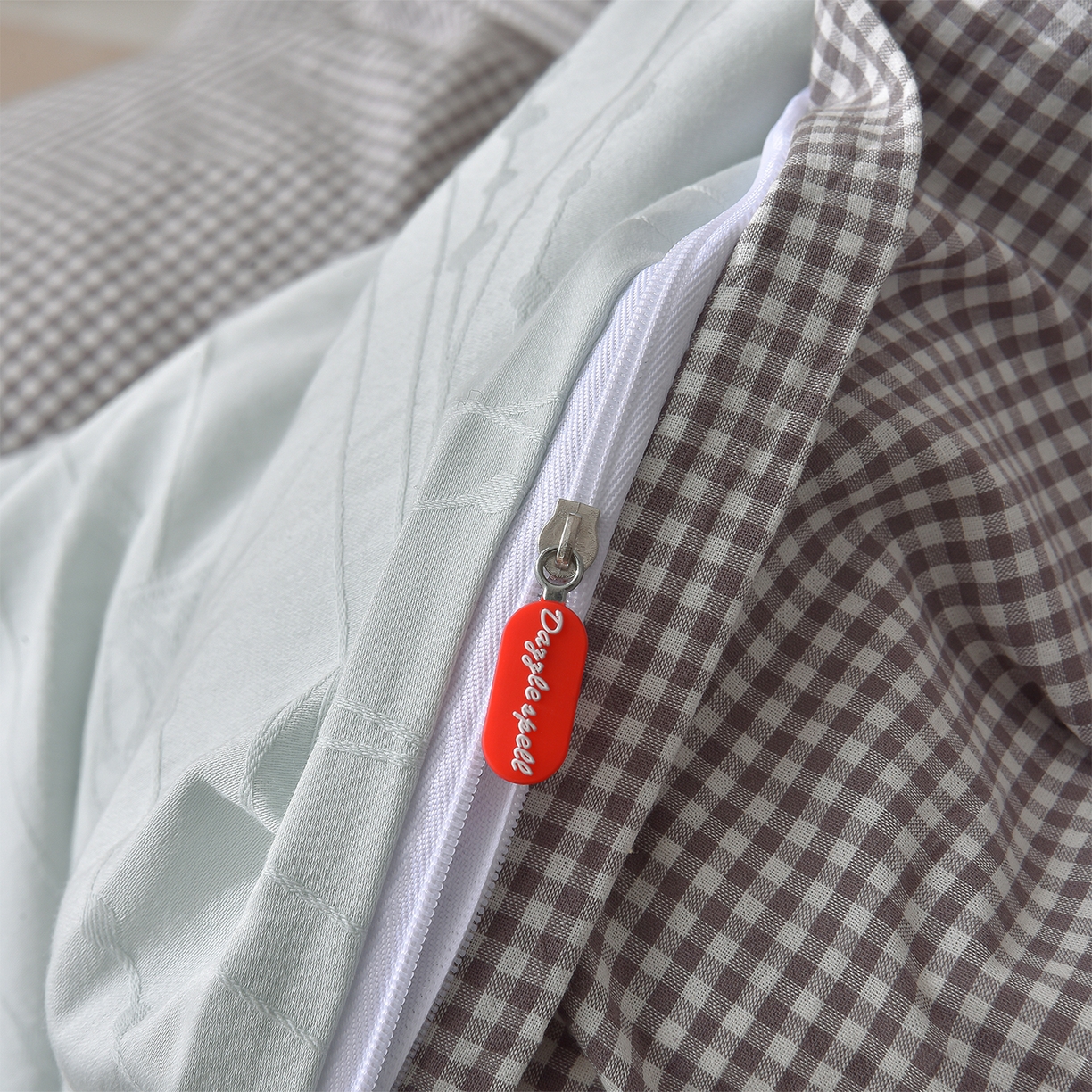 91家纺网 家纺一手货源 找家纺 炫拼家纺 2026新款A类60支水洗棉立体浮雕提花全棉四件套-幻蝶系列 幻蝶-奶绿