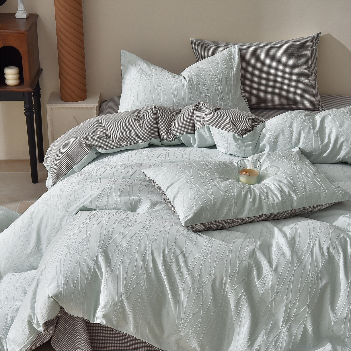 91家纺网 家纺一手货源 找家纺 炫拼家纺 2026新款A类60支水洗棉立体浮雕提花全棉四件套-幻蝶系列 幻蝶-奶绿