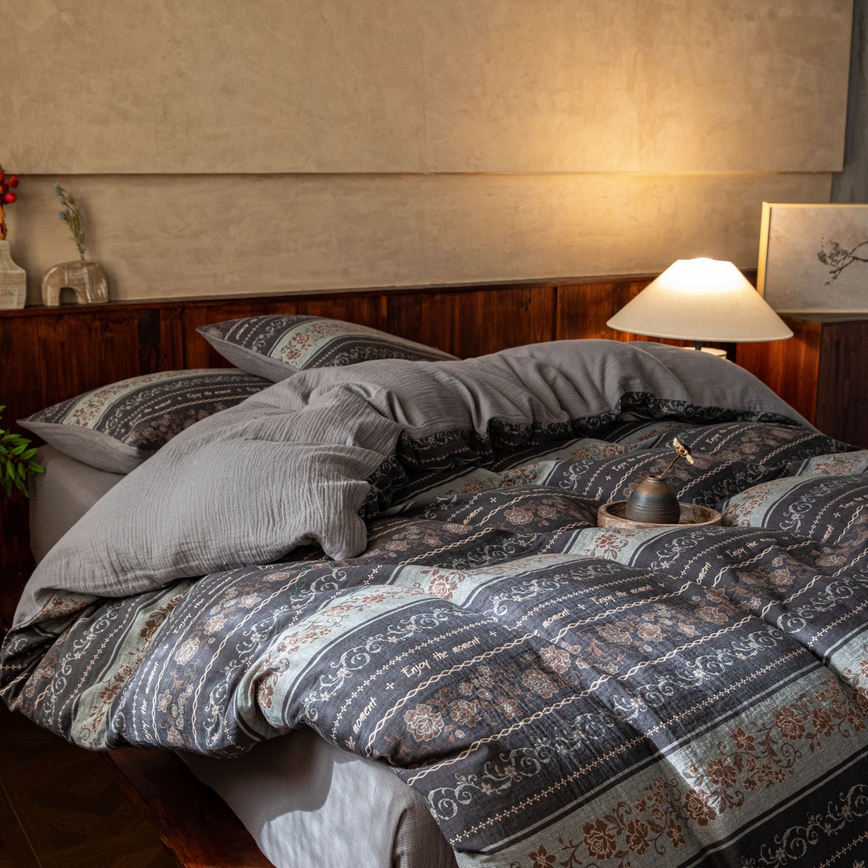 91家纺网 家纺一手货源 找家纺 （总）双层纱家居 2025新款全棉纯棉色织提花双层纱四件套-冬日繁花