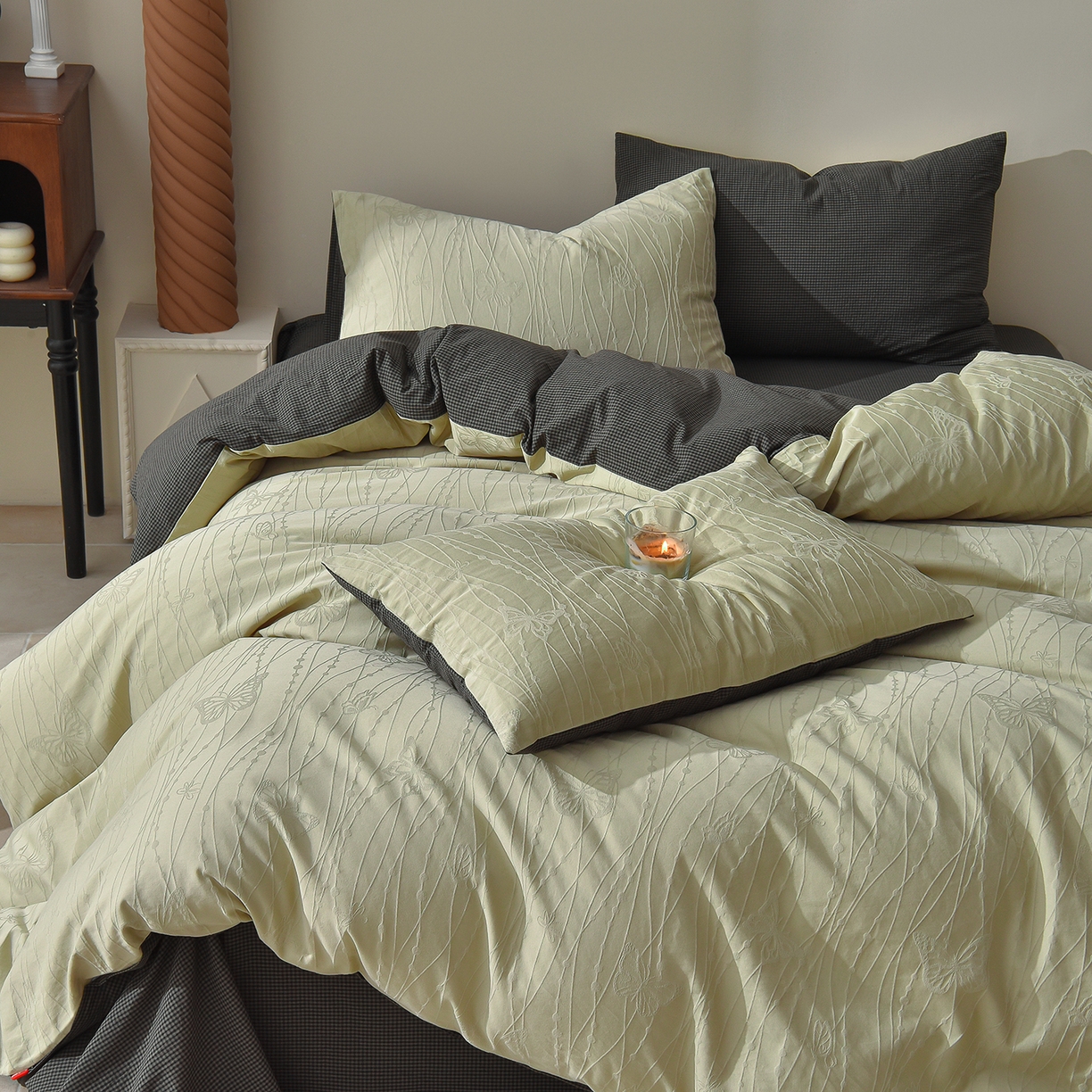 91家纺网 家纺一手货源 找家纺 （总）炫拼家纺 2026新款A类60支水洗棉立体浮雕提花全棉四件套-幻蝶系列