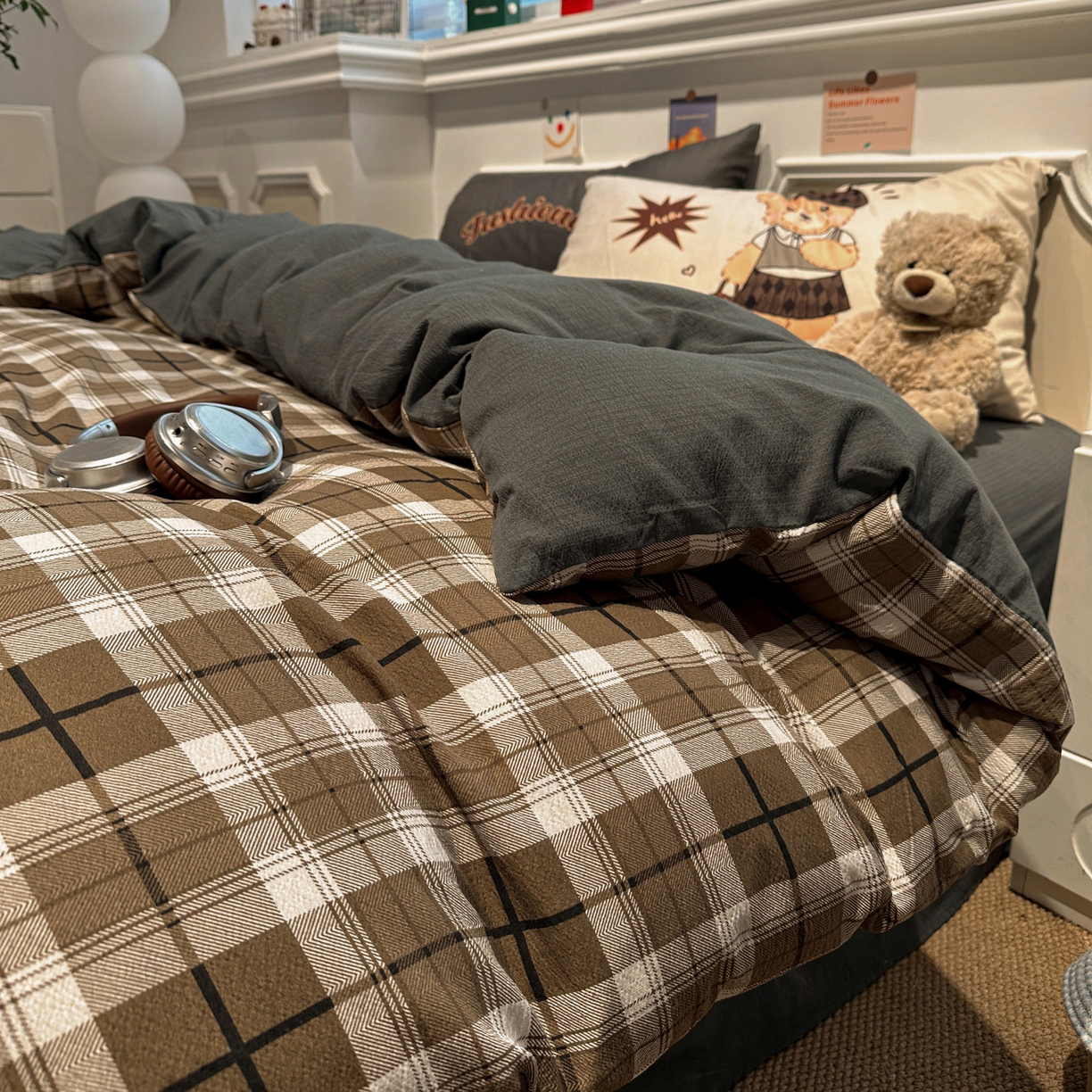 91家纺网 家纺一手货源 找家纺 花伞家居 2026新款老钱学院风毛巾绣双层纱加厚四件套 中古森系-露丝