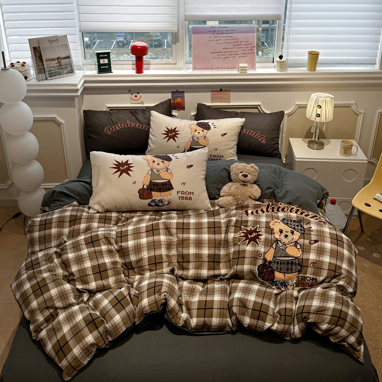 91家纺网 家纺一手货源 找家纺 花伞家居 2026新款老钱学院风毛巾绣双层纱加厚四件套 中古森系-露丝