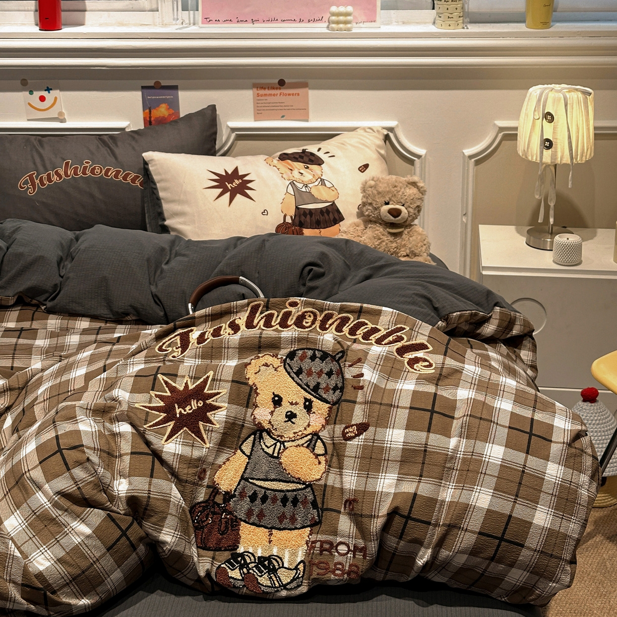 91家纺网 家纺一手货源 找家纺 花伞家居 2026新款老钱学院风毛巾绣双层纱加厚四件套 中古森系-露丝