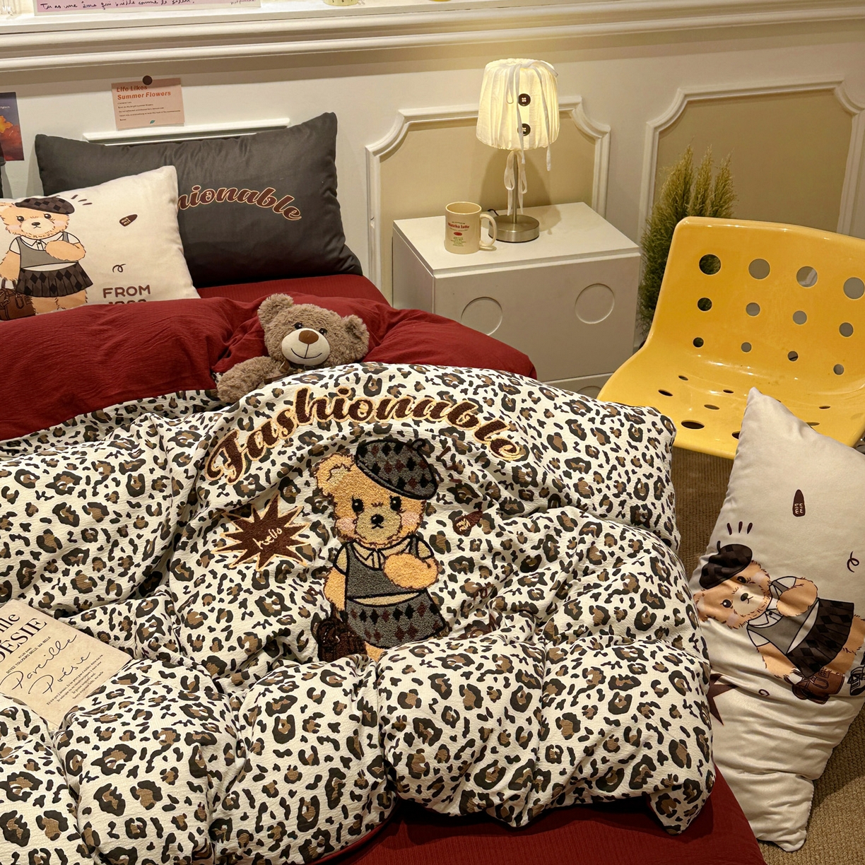 91家纺网 家纺一手货源 找家纺 花伞家居 2026新款老钱学院风毛巾绣双层纱加厚四件套 卡其豹纹-露丝