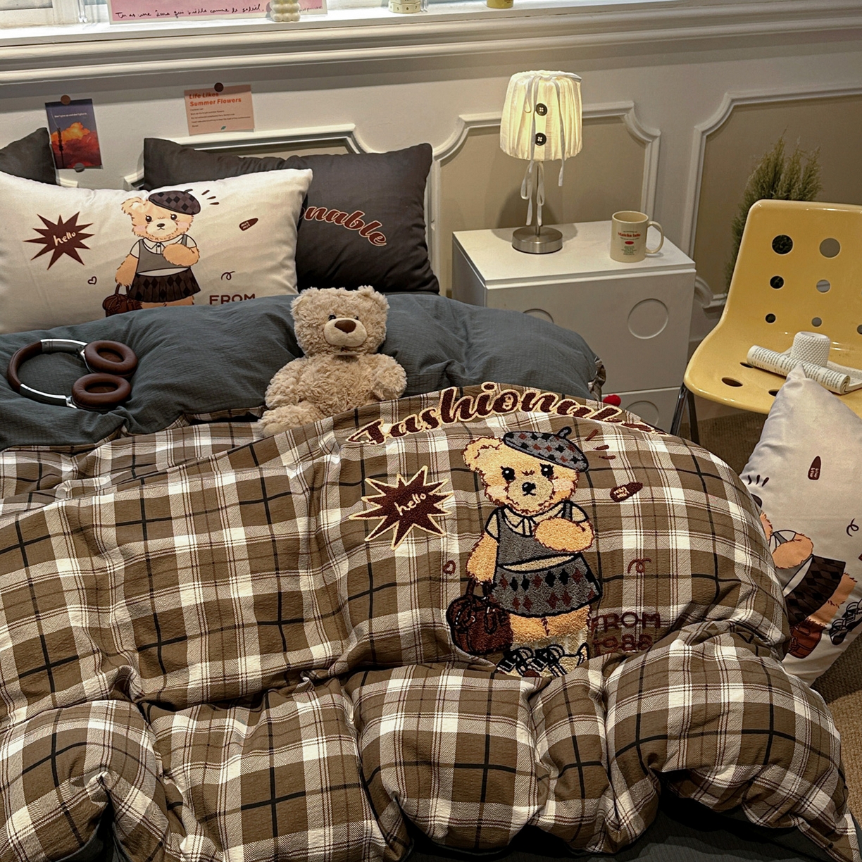 91家纺网 家纺一手货源 找家纺 花伞家居 2026新款老钱学院风毛巾绣双层纱加厚四件套 中古森系-露丝