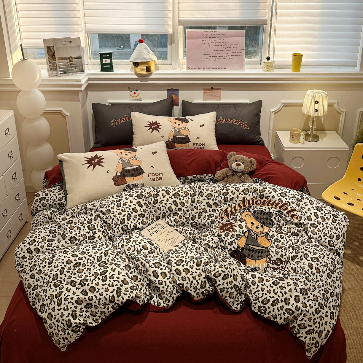 91家纺网 家纺一手货源 找家纺 花伞家居 2026新款老钱学院风毛巾绣双层纱加厚四件套 卡其豹纹-露丝