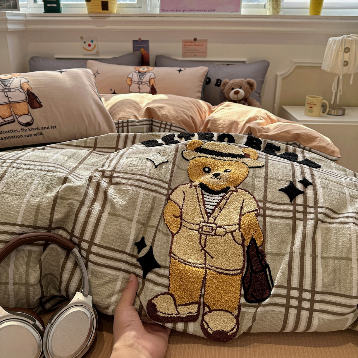 91家纺网 家纺一手货源 找家纺 花伞家居 2026新款老钱学院风毛巾绣双层纱加厚四件套 英伦格纹-瑞特