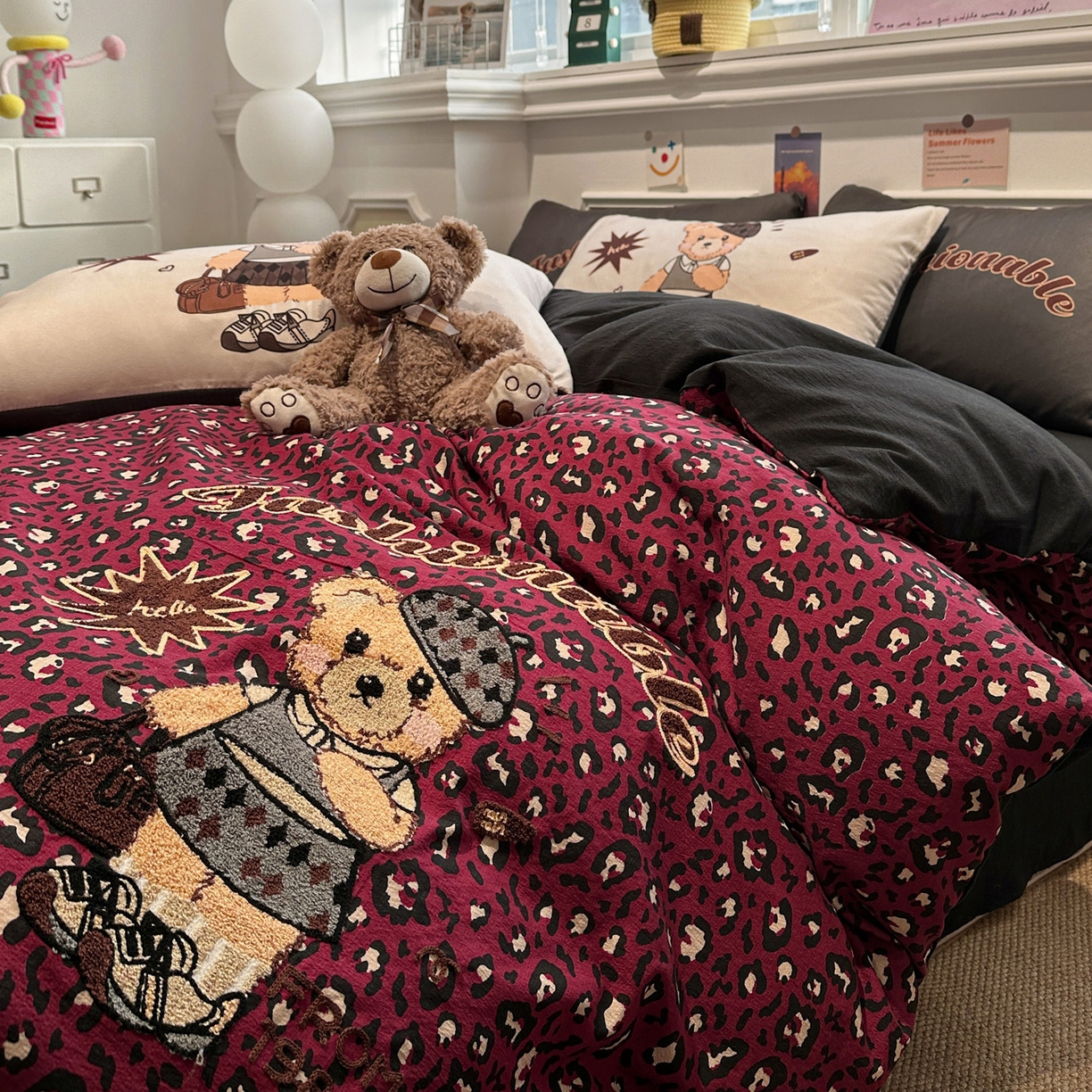 91家纺网 家纺一手货源 找家纺 花伞家居 2026新款老钱学院风毛巾绣双层纱加厚四件套 热情豹纹-露丝