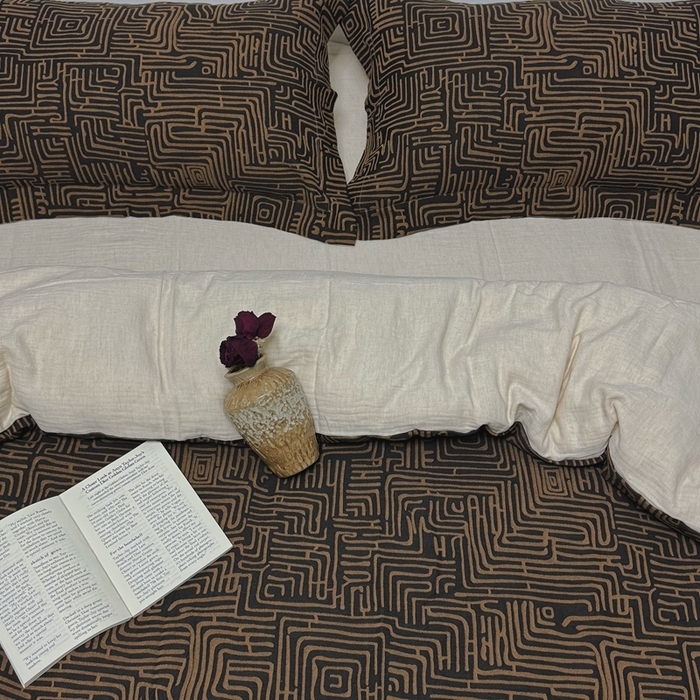 91家纺网 家纺一手货源 找家纺 双层纱家居 2025新款AB版A版棉麻B版棉麻双层纱棉麻四件套20%麻-凯撒 凯撒-黑金色