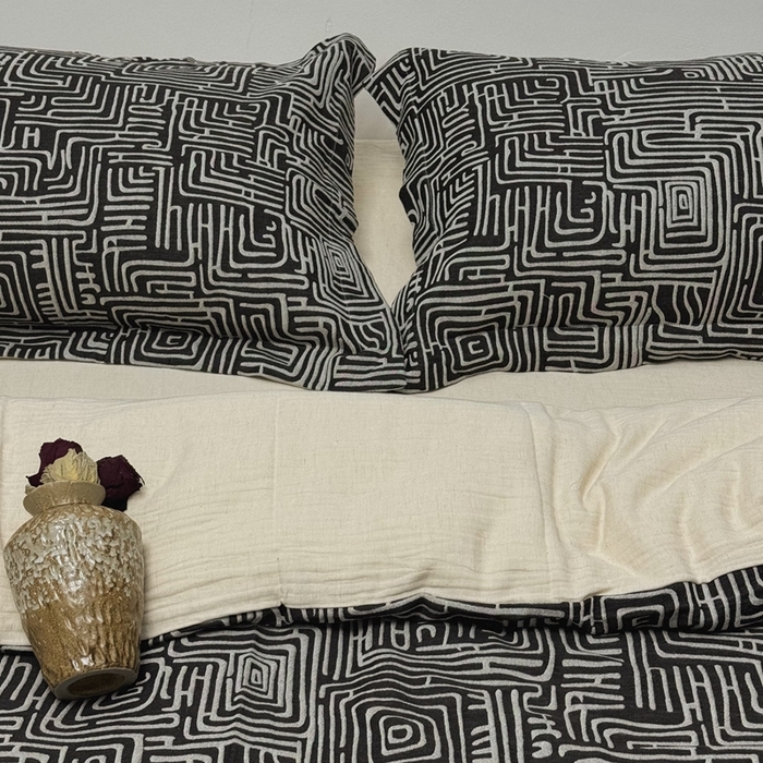 91家纺网 家纺一手货源 找家纺 双层纱家居 2025新款AB版A版棉麻B版棉麻双层纱棉麻四件套20%麻-凯撒 凯撒-熊猫色