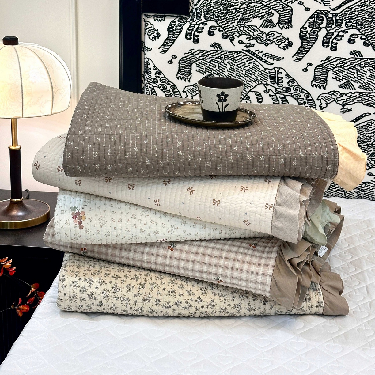 91家纺网 家纺一手货源 找家纺 （总）床盖工厂店 2026新款小花边双面全棉填充棉花床盖三件套