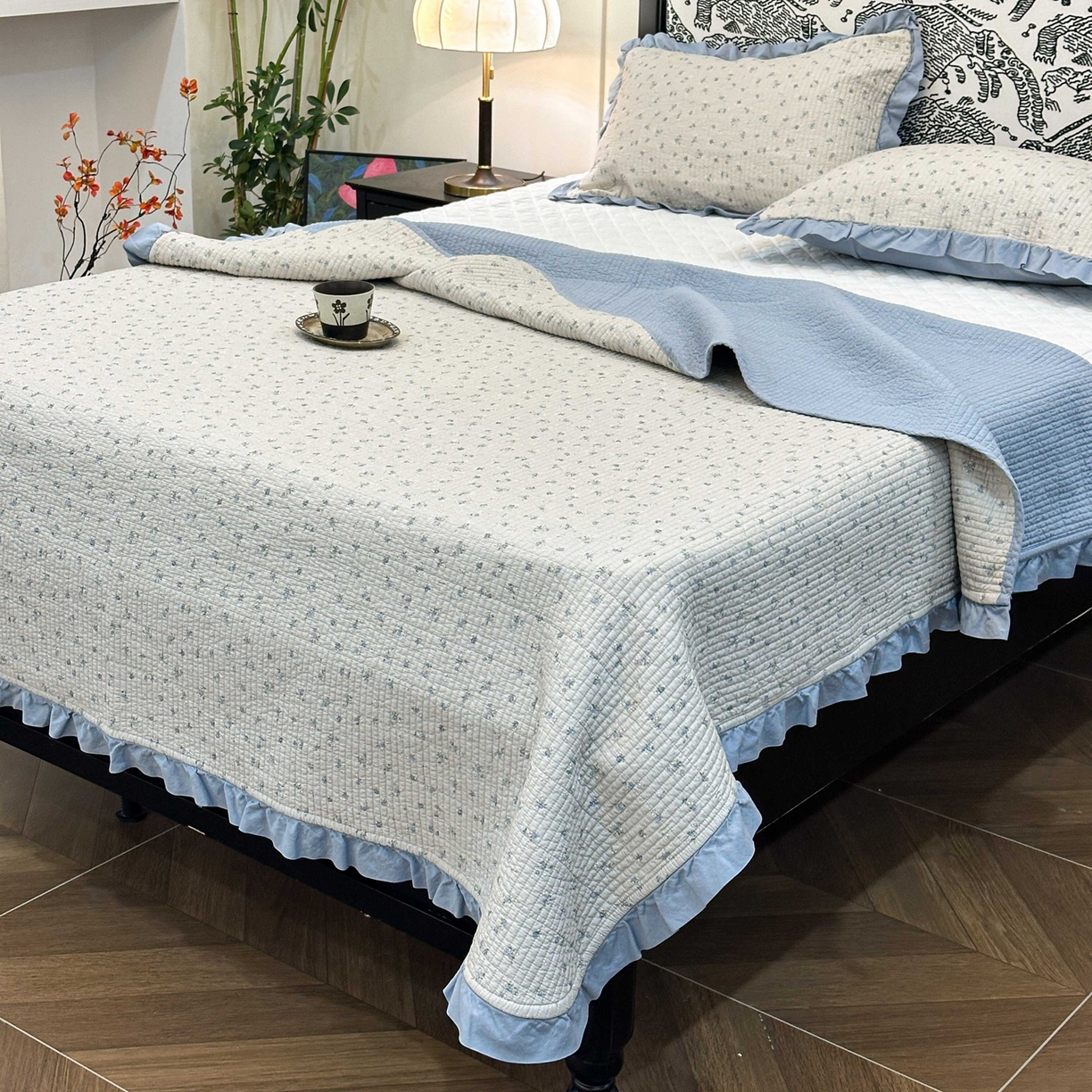 91家纺网 家纺一手货源 找家纺 （总）床盖工厂店 2026新款小花边双面全棉填充棉花床盖三件套