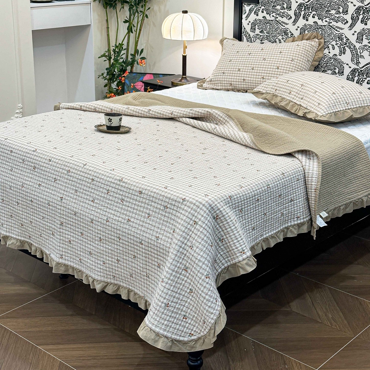 91家纺网 家纺一手货源 找家纺 （总）床盖工厂店 2026新款小花边双面全棉填充棉花床盖三件套