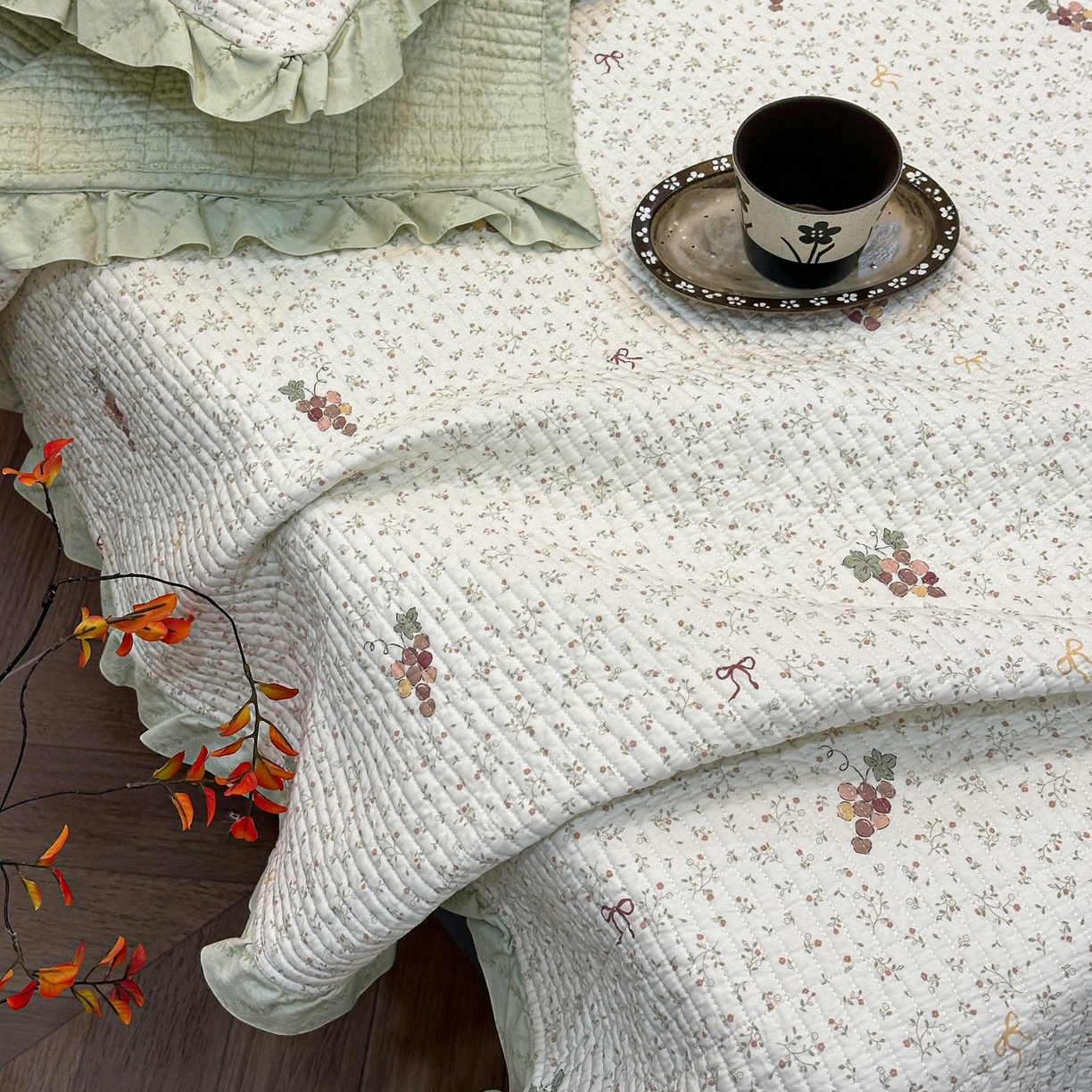 91家纺网 家纺一手货源 找家纺 床盖工厂店 2026新款小花边双面全棉填充棉花床盖三件套 紫珠漫（咖）