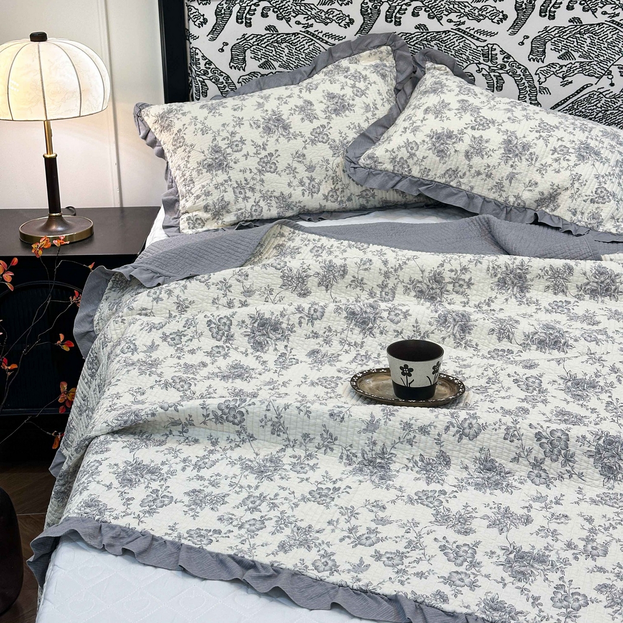 91家纺网 家纺一手货源 找家纺 床盖工厂店 2026新款小花边双面全棉填充棉花床盖三件套 洛莉