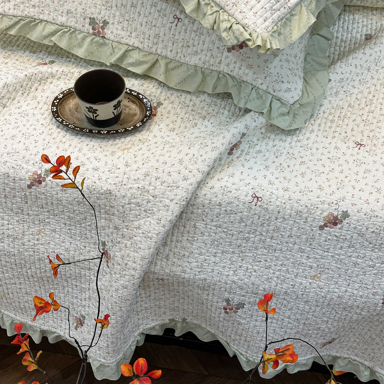 91家纺网 家纺一手货源 找家纺 床盖工厂店 2026新款小花边双面全棉填充棉花床盖三件套 紫珠漫（咖）